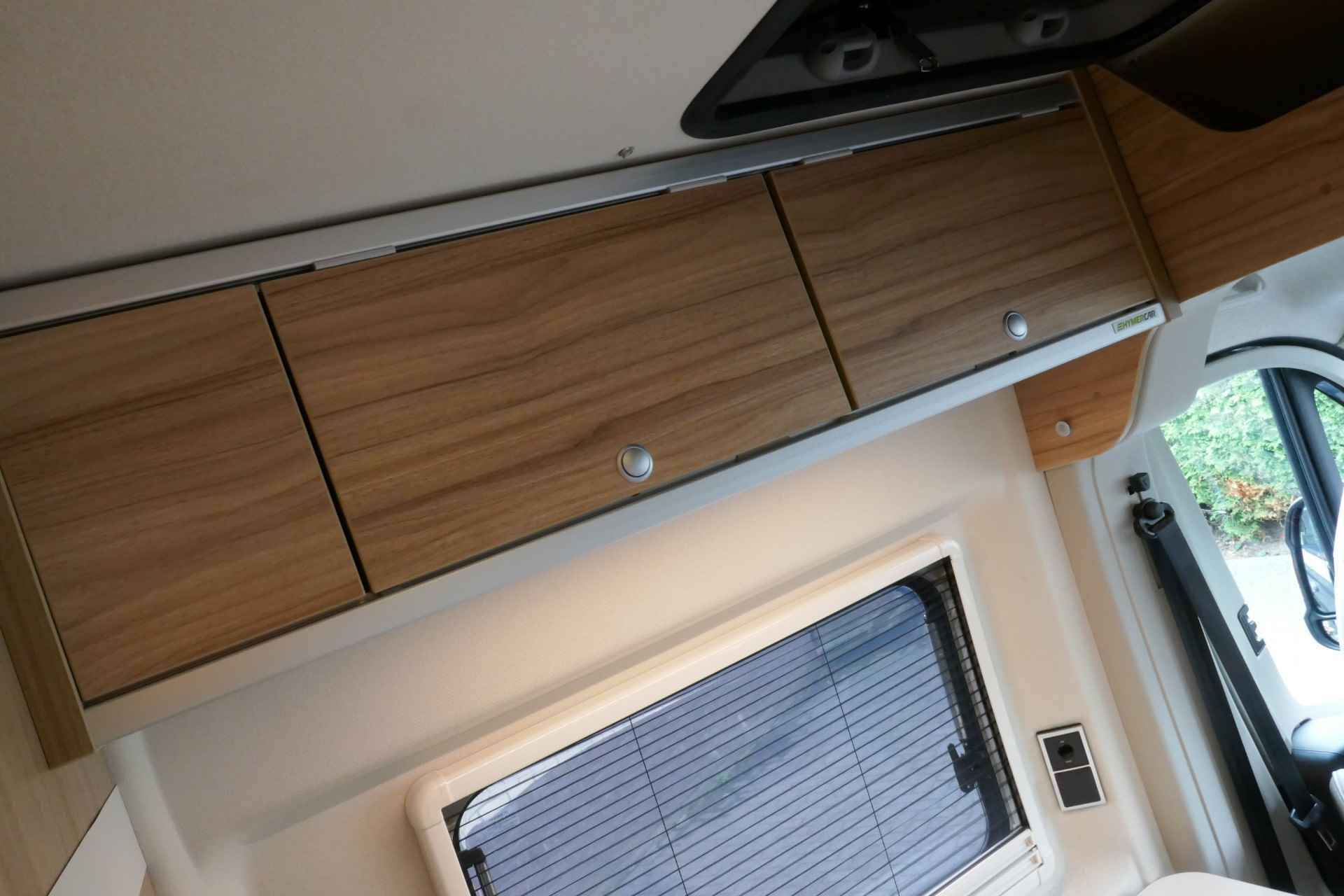 Hymer Yellowstone 640 Hymercar Hefdak 150 pk AUTOMAAT Euro6 Fiat Ducato **Lengtebedden/Hefdak met 2 slaapplaatsen/Trekhaak/NL Camper/S - 31/76