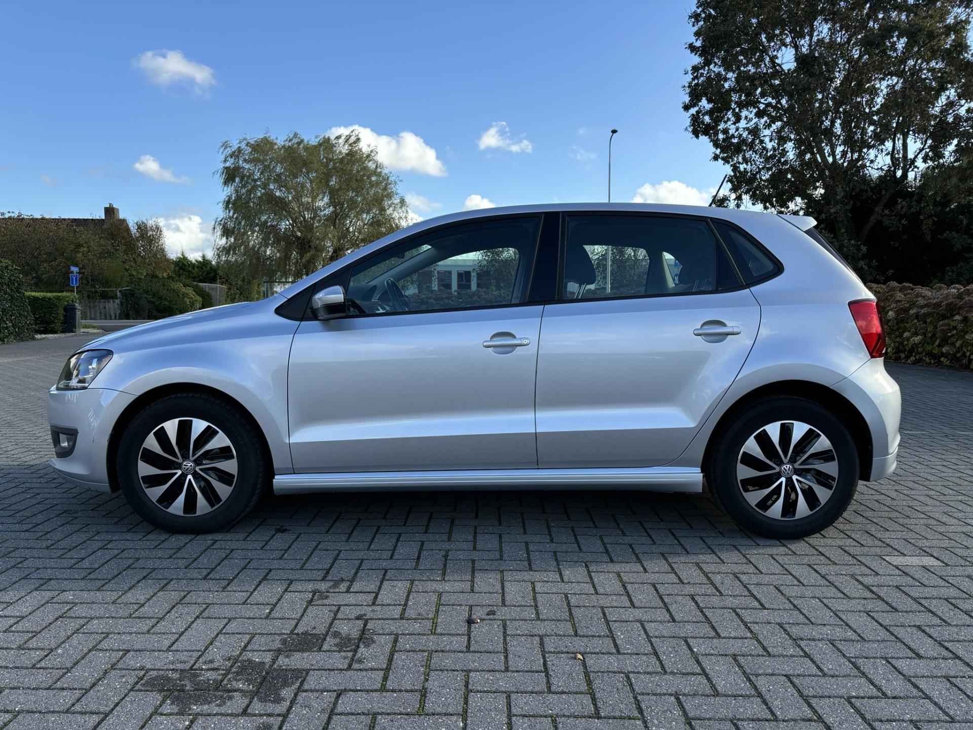 Volkswagen Polo 1.0 BlueMotion | Cruise control | Full map navi | - 12/25