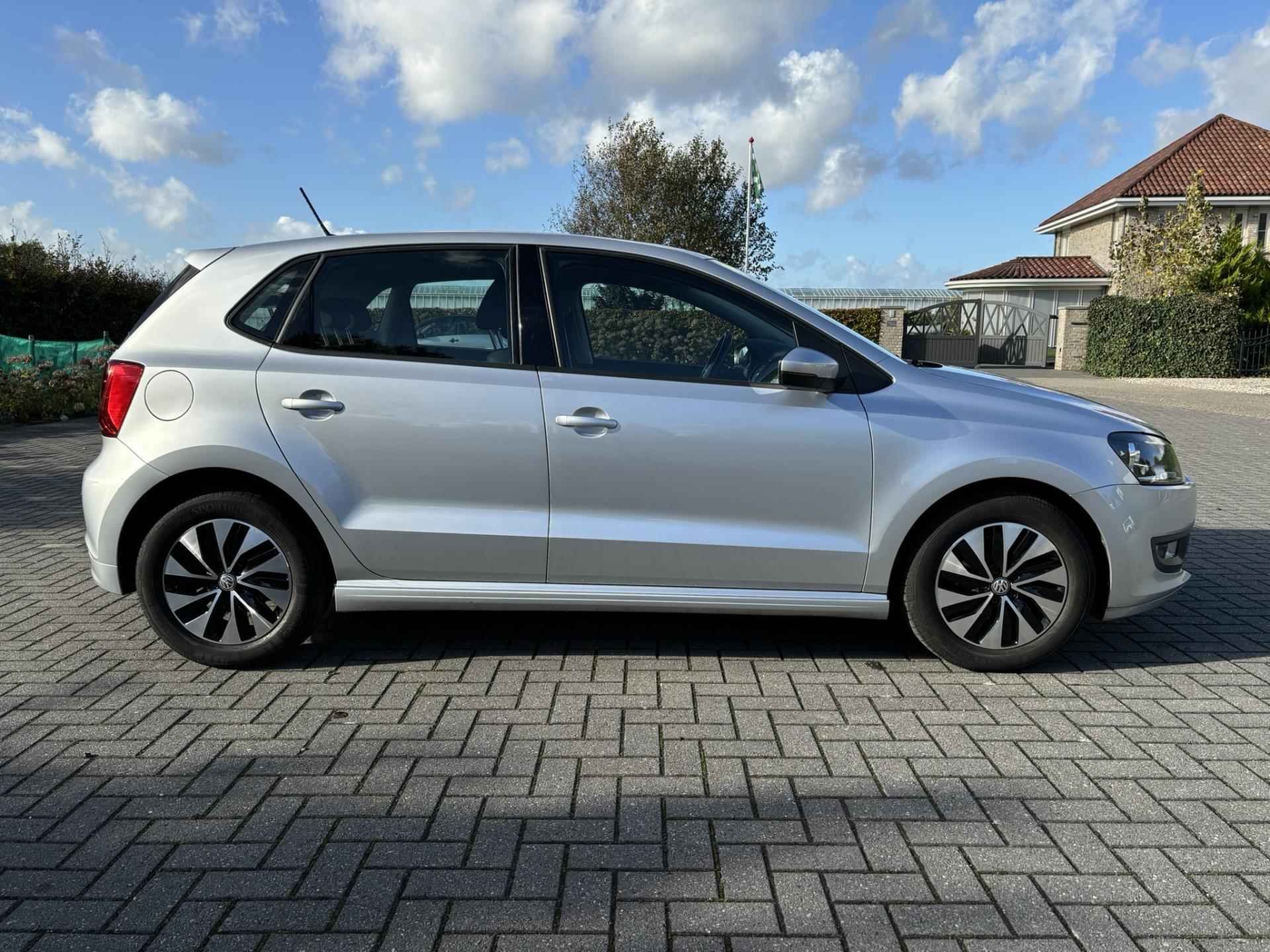 Volkswagen Polo 1.0 BlueMotion | Cruise control | Full map navi | - 21/25