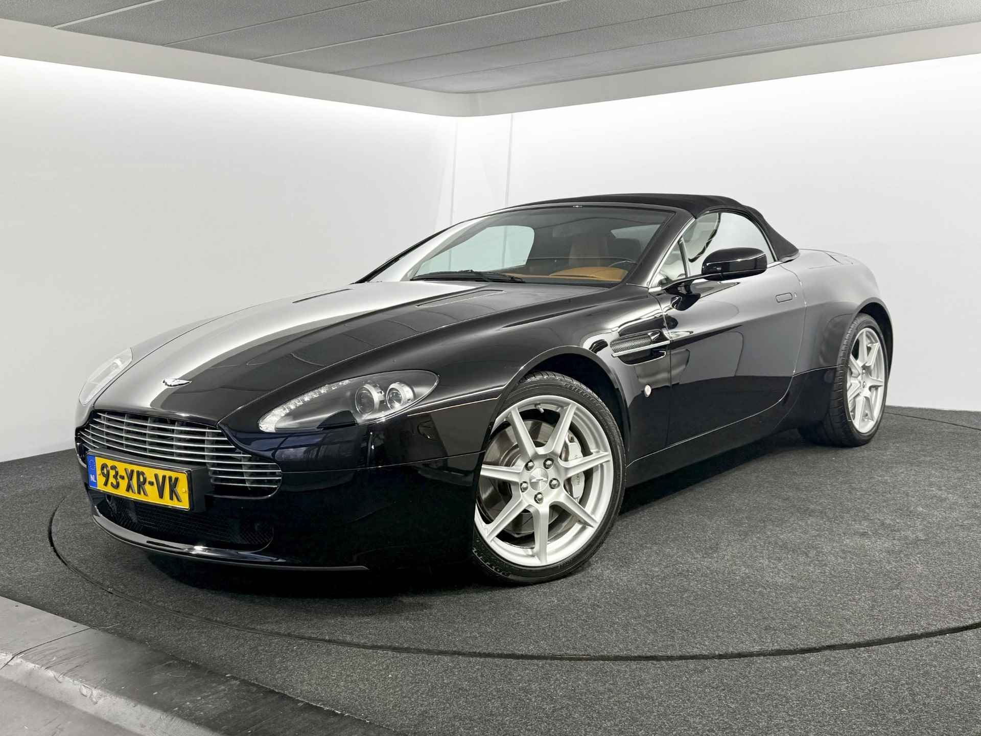 Aston Martin V8 Vantage Roadster 4.3 V8 Sportshift / NL auto / Voll. dealer historie / 60.000km - 4/32