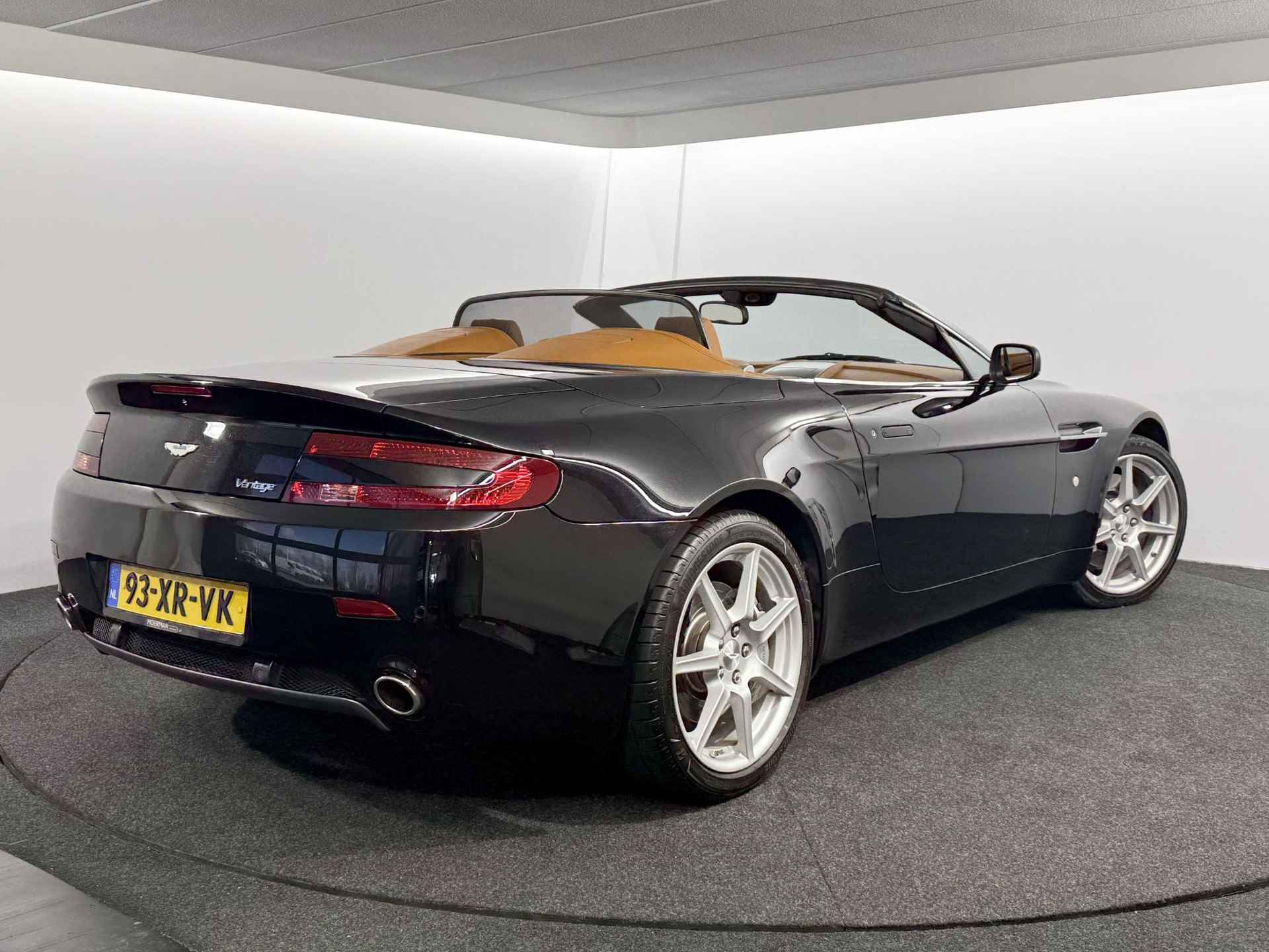 Aston Martin V8 Vantage Roadster 4.3 V8 Sportshift / NL auto / Voll. dealer historie / 60.000km - 8/32