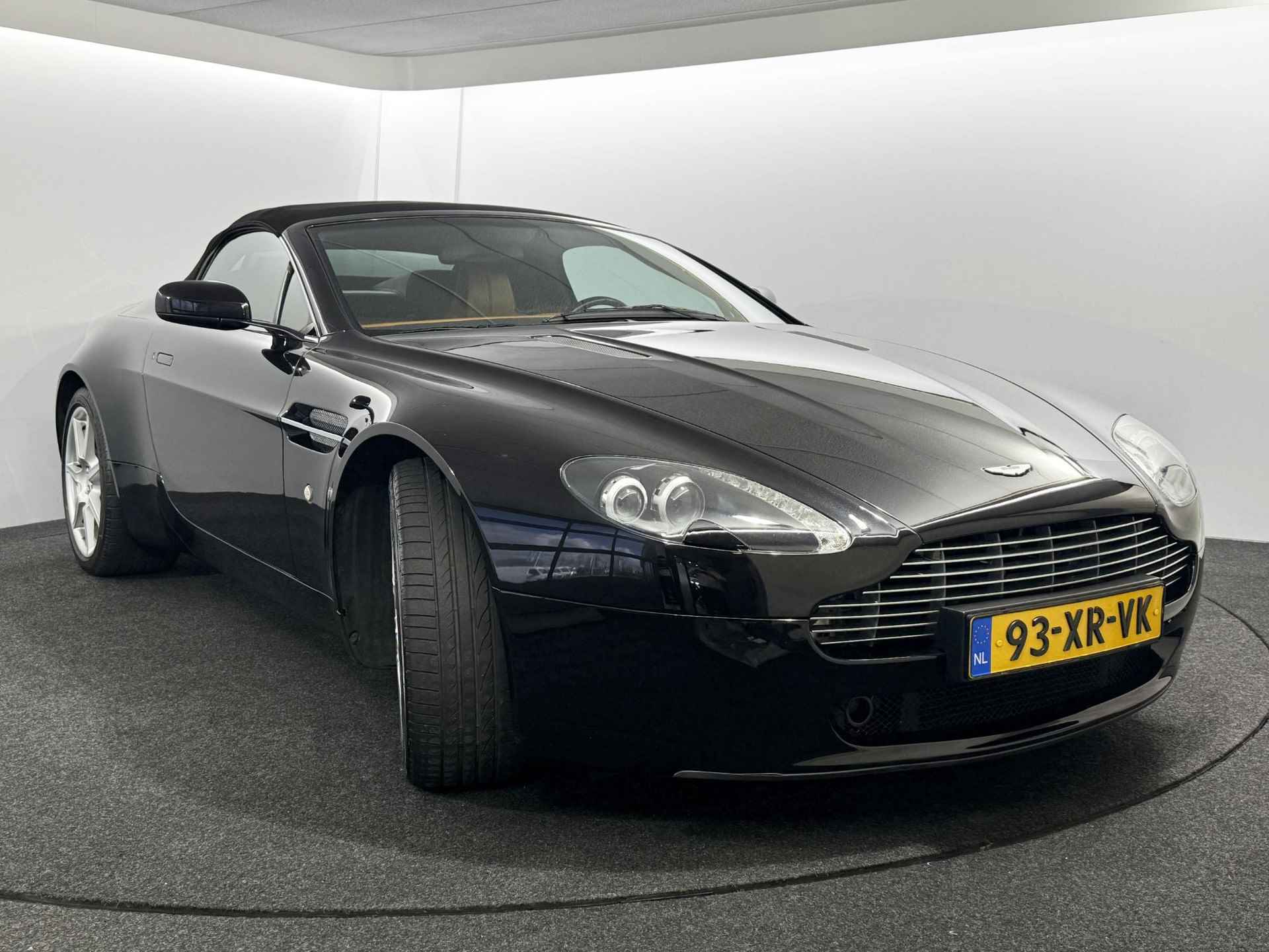 Aston Martin V8 Vantage Roadster 4.3 V8 Sportshift / NL auto / Voll. dealer historie / 60.000km - 15/32