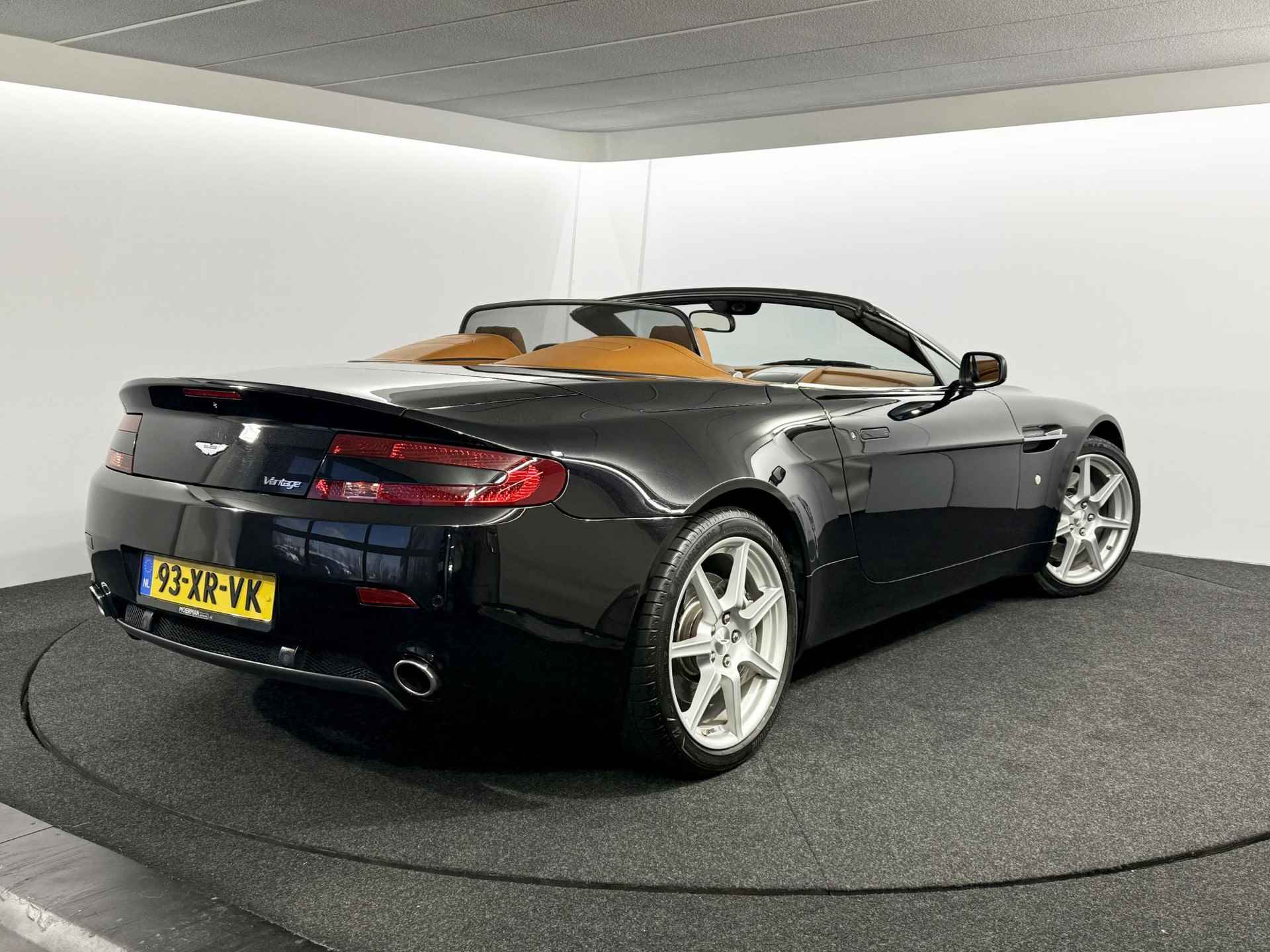 Aston Martin V8 Vantage Roadster 4.3 V8 Sportshift / NL auto / Voll. dealer historie / 60.000km - 20/32