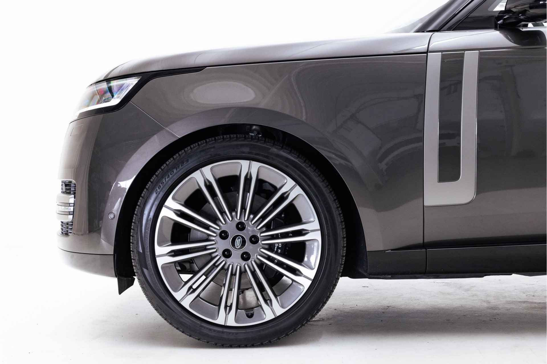 Land Rover Range Rover D350 HSE | Executive Rear Seat | Verw./Gekoelde voorstoelen | Head-Up Display | 23 inch wielen | - 13/35