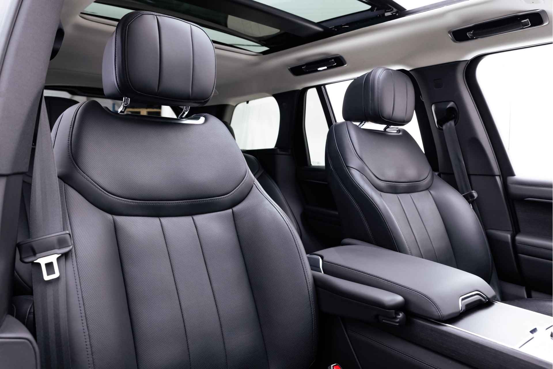 Land Rover Range Rover D350 HSE | Executive Rear Seat | Verw./Gekoelde voorstoelen | Head-Up Display | 23 inch wielen | - 14/35