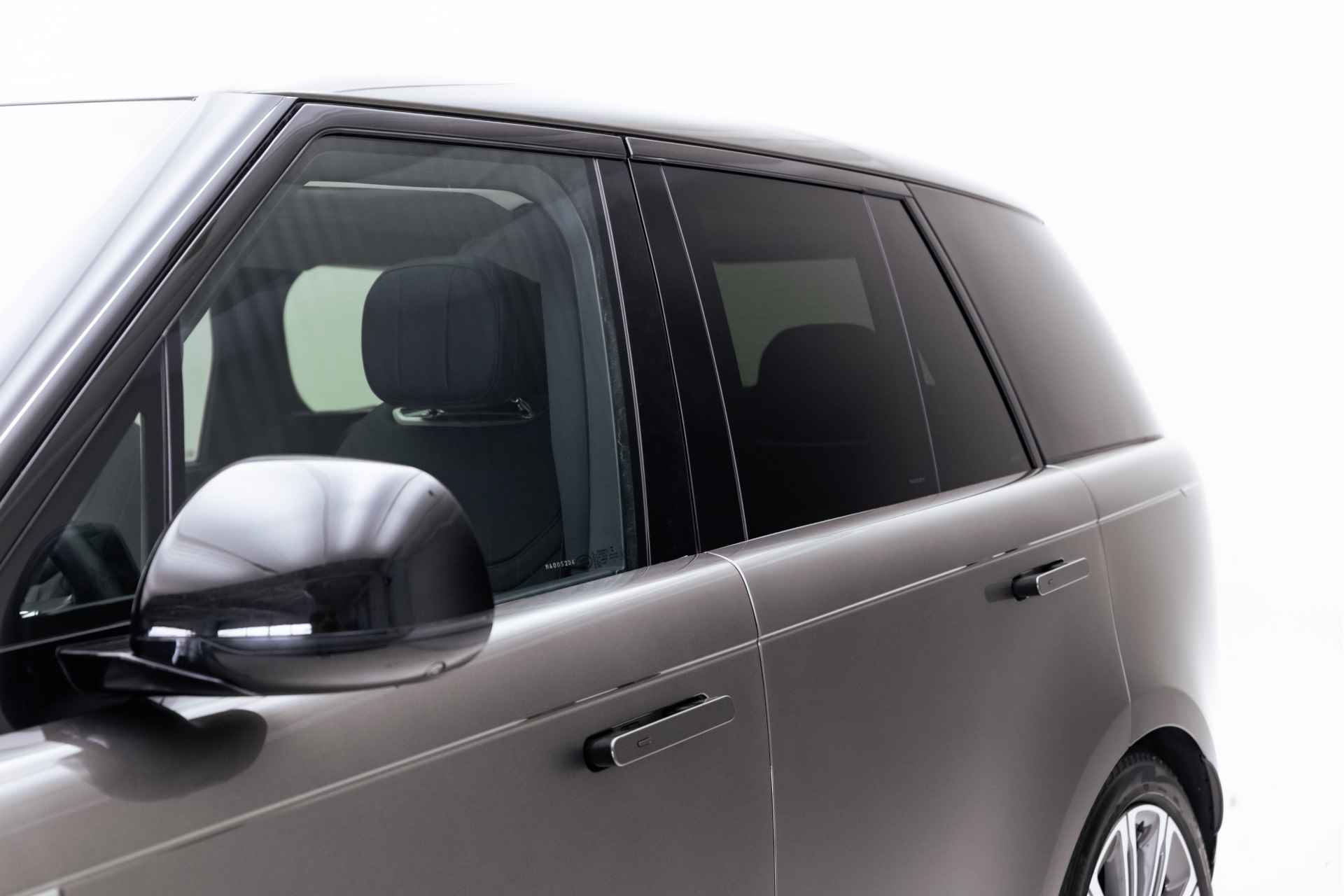 Land Rover Range Rover D350 HSE | Executive Rear Seat | Verw./Gekoelde voorstoelen | Head-Up Display | 23 inch wielen | - 22/35