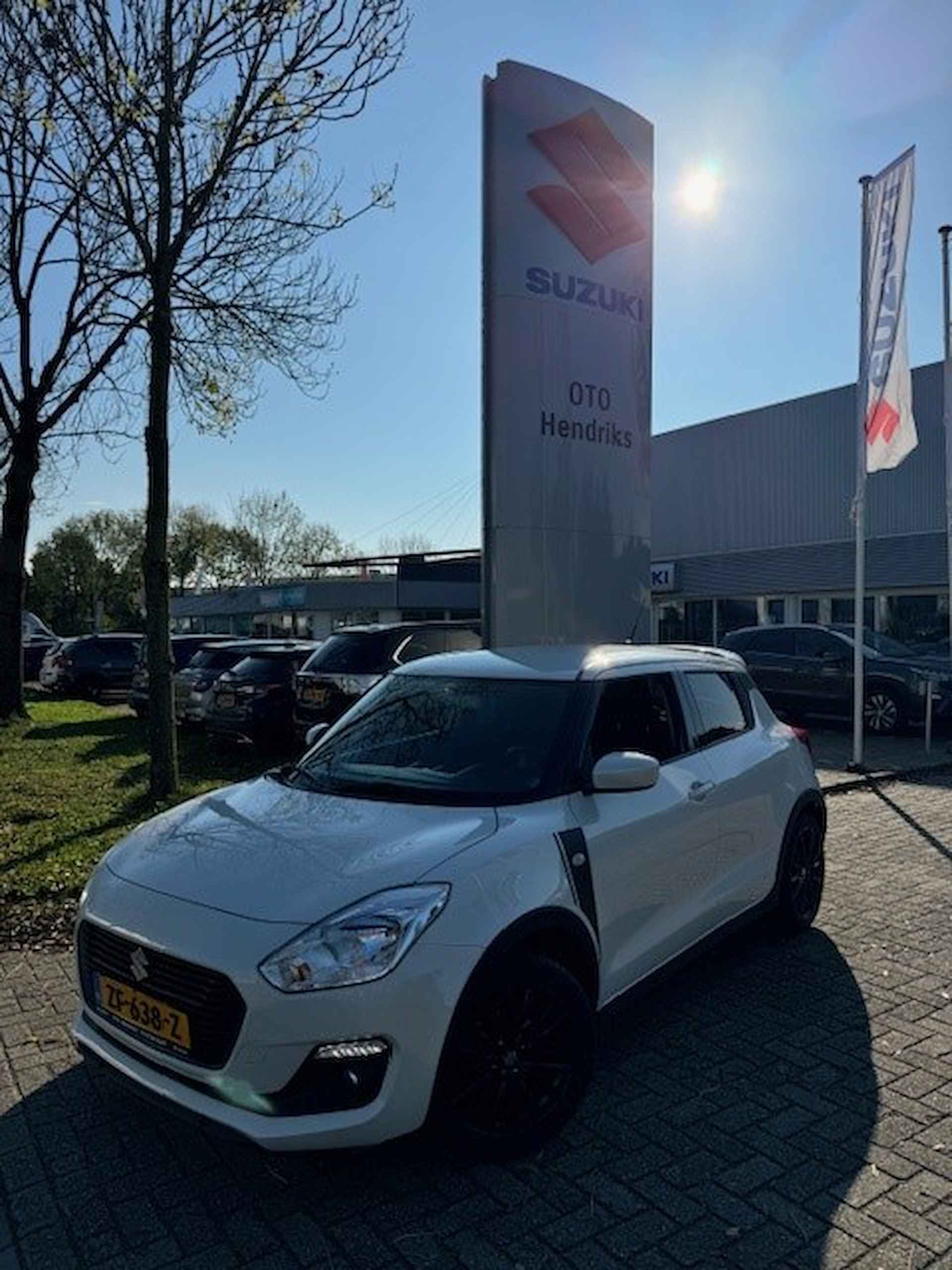 SUZUKI Swift 1.2 DualJet 90pk Sportline - 2/39