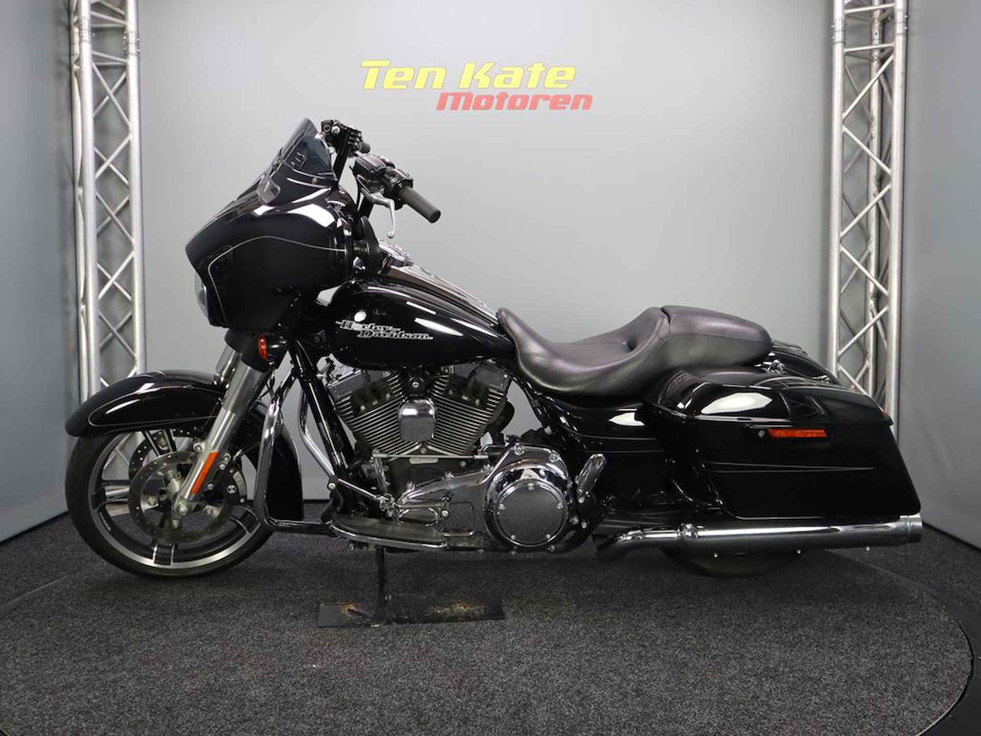 Harley Davidson Street Glide Special - 7/11