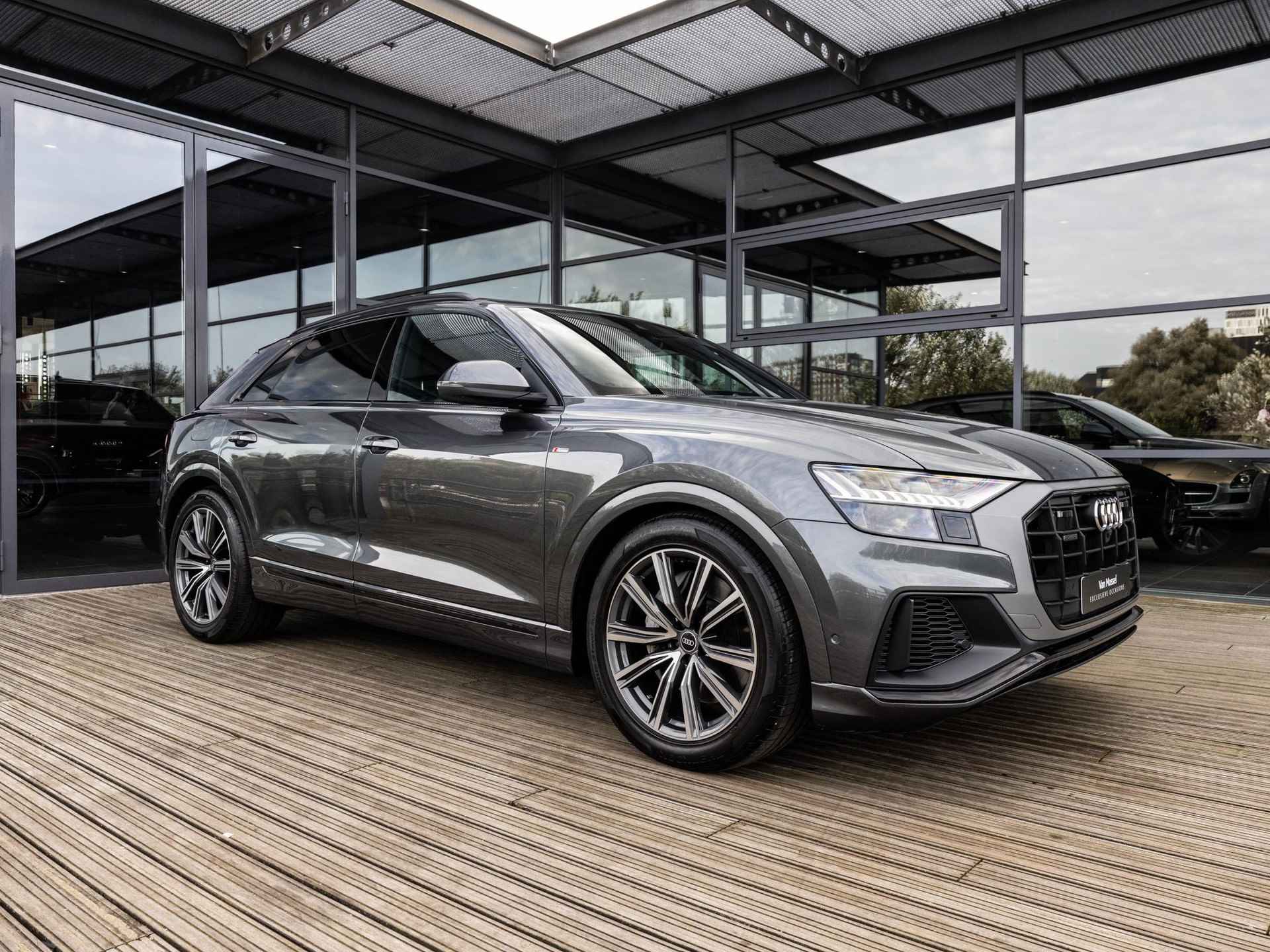 Audi Q8 55 TFSI e quattro Pro Line S | B&O| PANORAMA/SCHUIF-KANTELDAK | ZWART OPTIEK | 21 INCH | SOFTCLOSE | SFEERVERLICHTING | CITY PAKKET | AUDI PHONE BOX | BTW | CAMERA | - 6/55