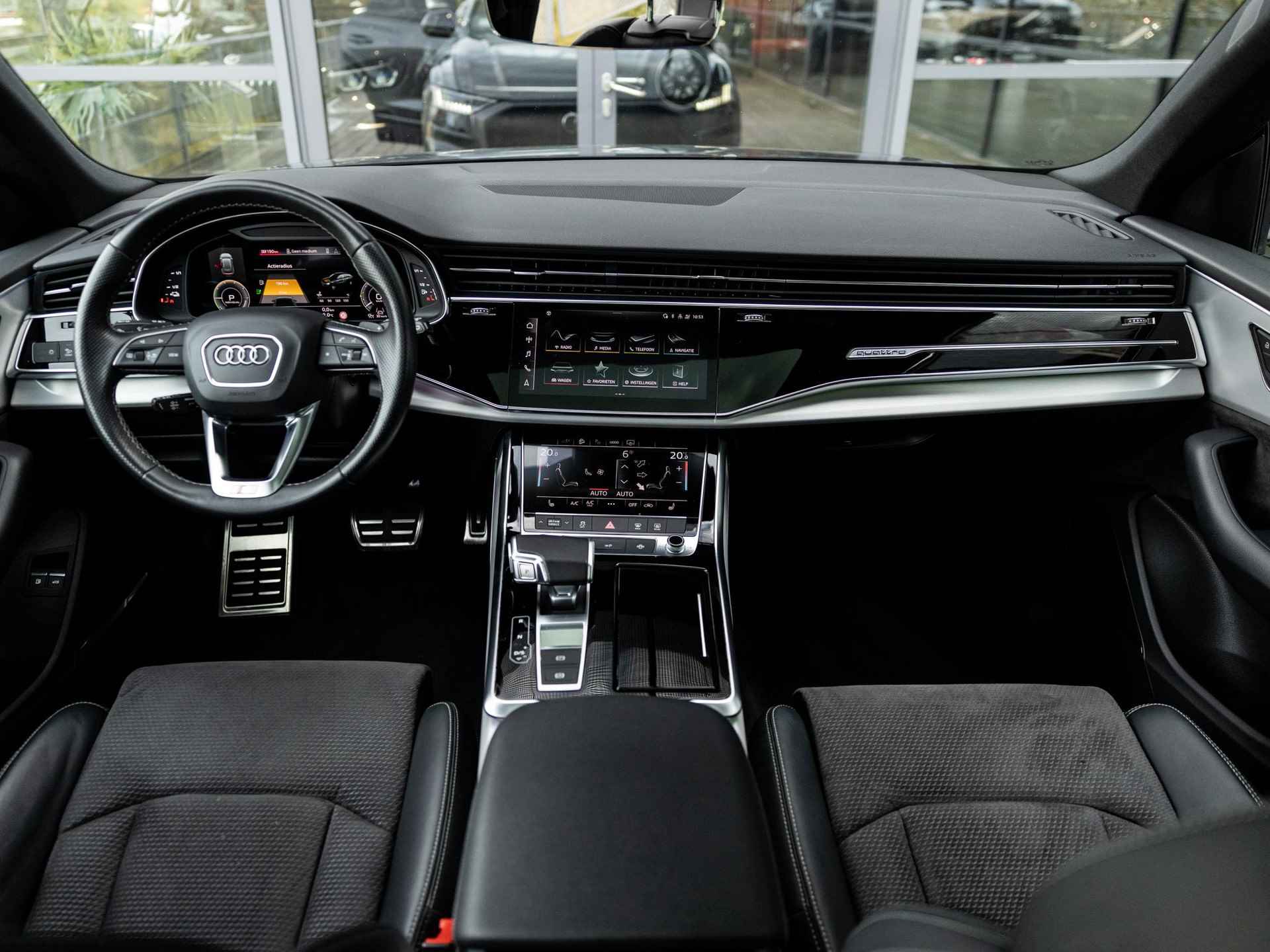 Audi Q8 55 TFSI e quattro Pro Line S | B&O| PANORAMA/SCHUIF-KANTELDAK | ZWART OPTIEK | 21 INCH | SOFTCLOSE | SFEERVERLICHTING | CITY PAKKET | AUDI PHONE BOX | BTW | CAMERA | - 18/55