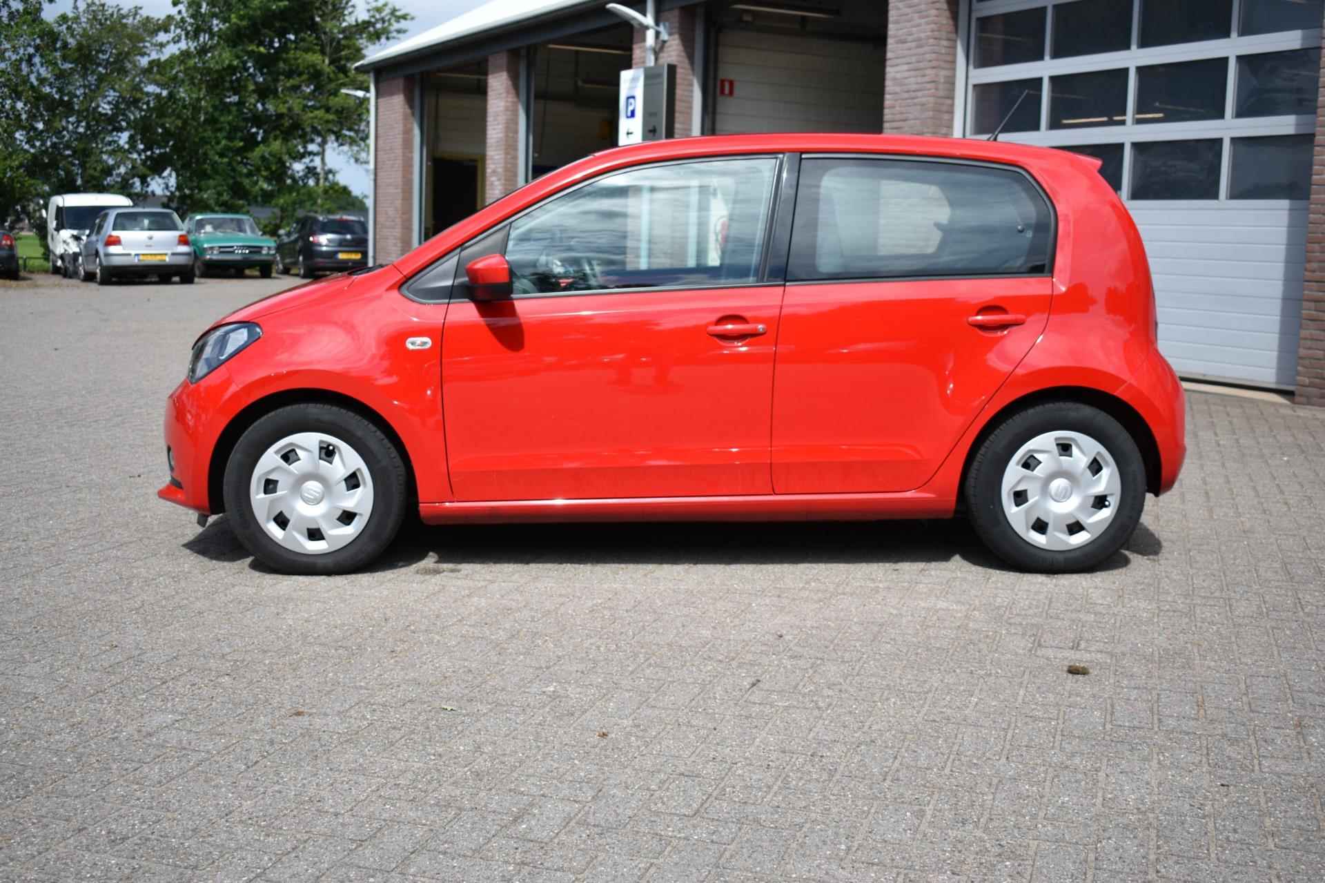 SEAT Mii 1.0 Style Connect - 8/31