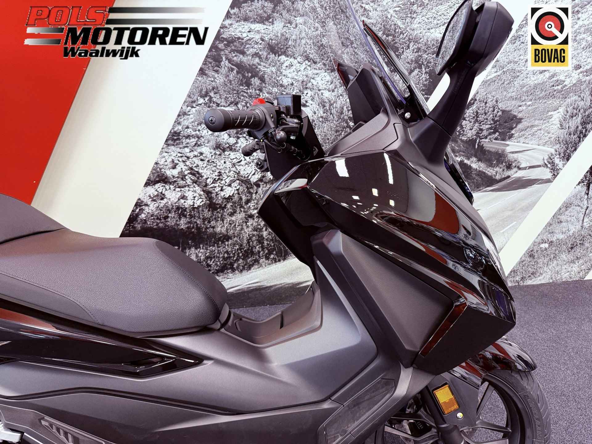 Honda NSS 350 AR Forza 350 (incl. topbox &amp; SAB) - 6/19