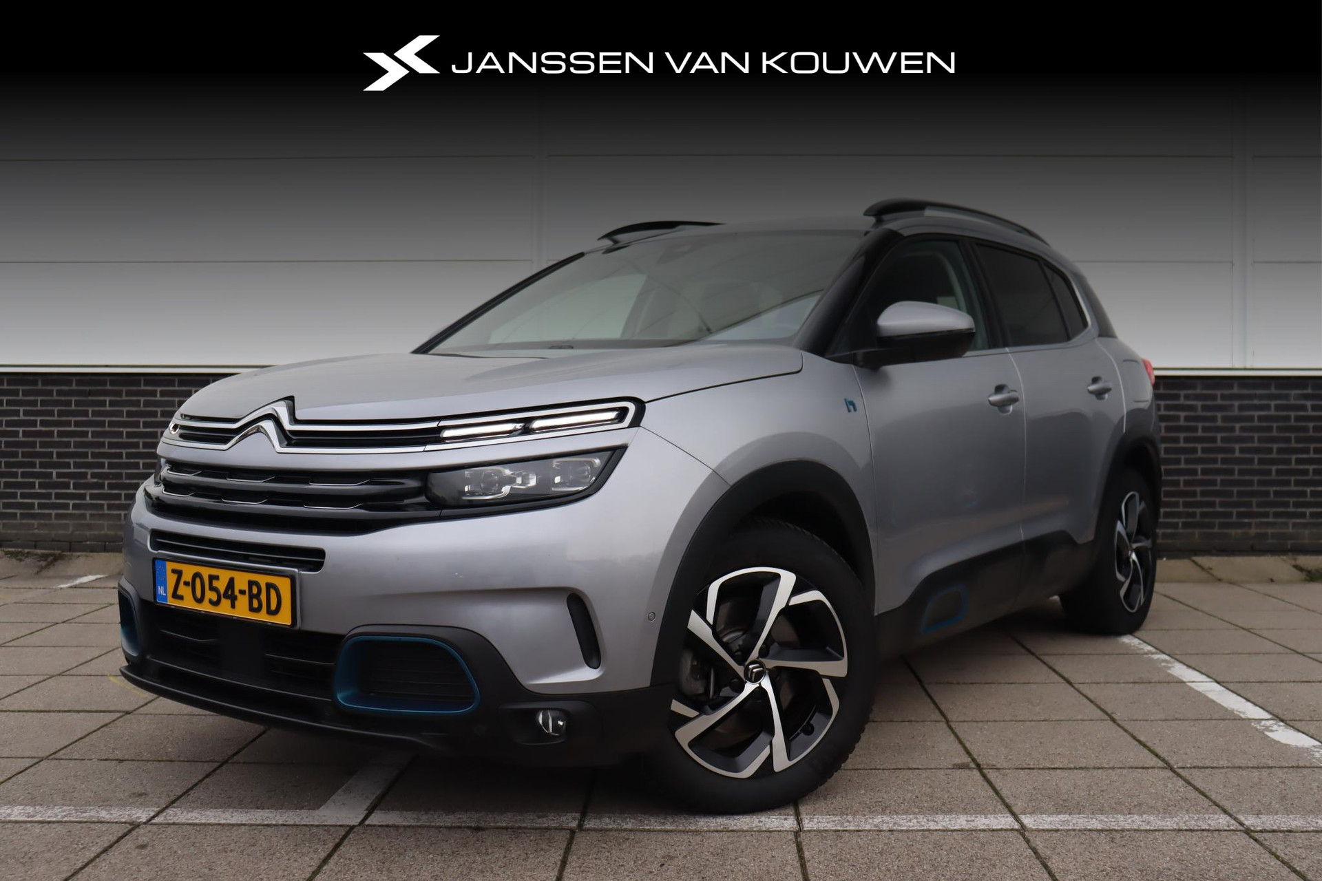 Citroen C5 Aircross Shine 1.6 Hybrid 225 pk / Adaptive cruise control / Comfortstoelen / Camera