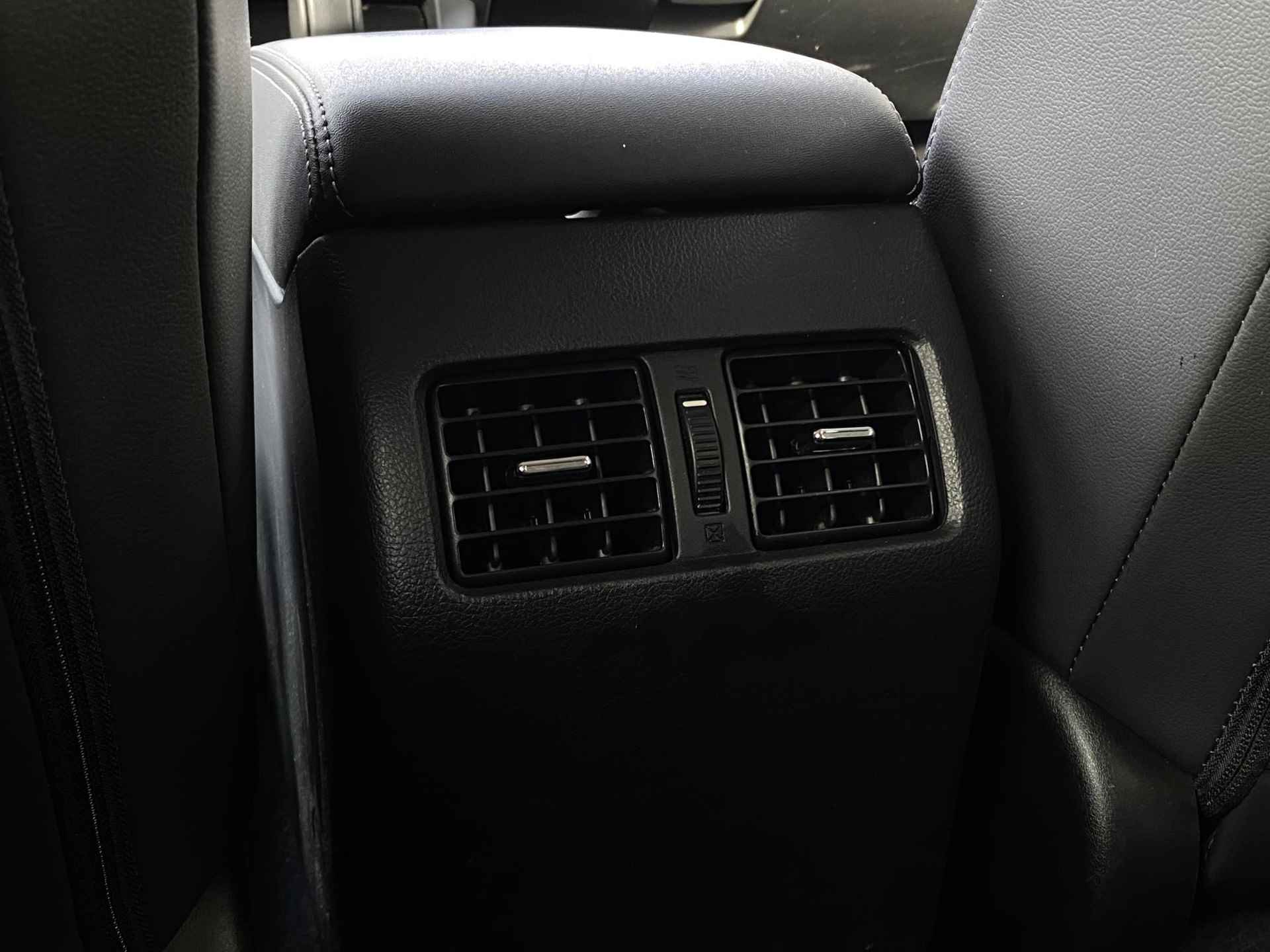 Subaru Outback 2.5i Premium | EyeSight | Trekhaak afneembaar | Adaptieve cruise control | Stoelverwarming voor | Harman/Kardon audiosysteem | Navigatie | - 9/41