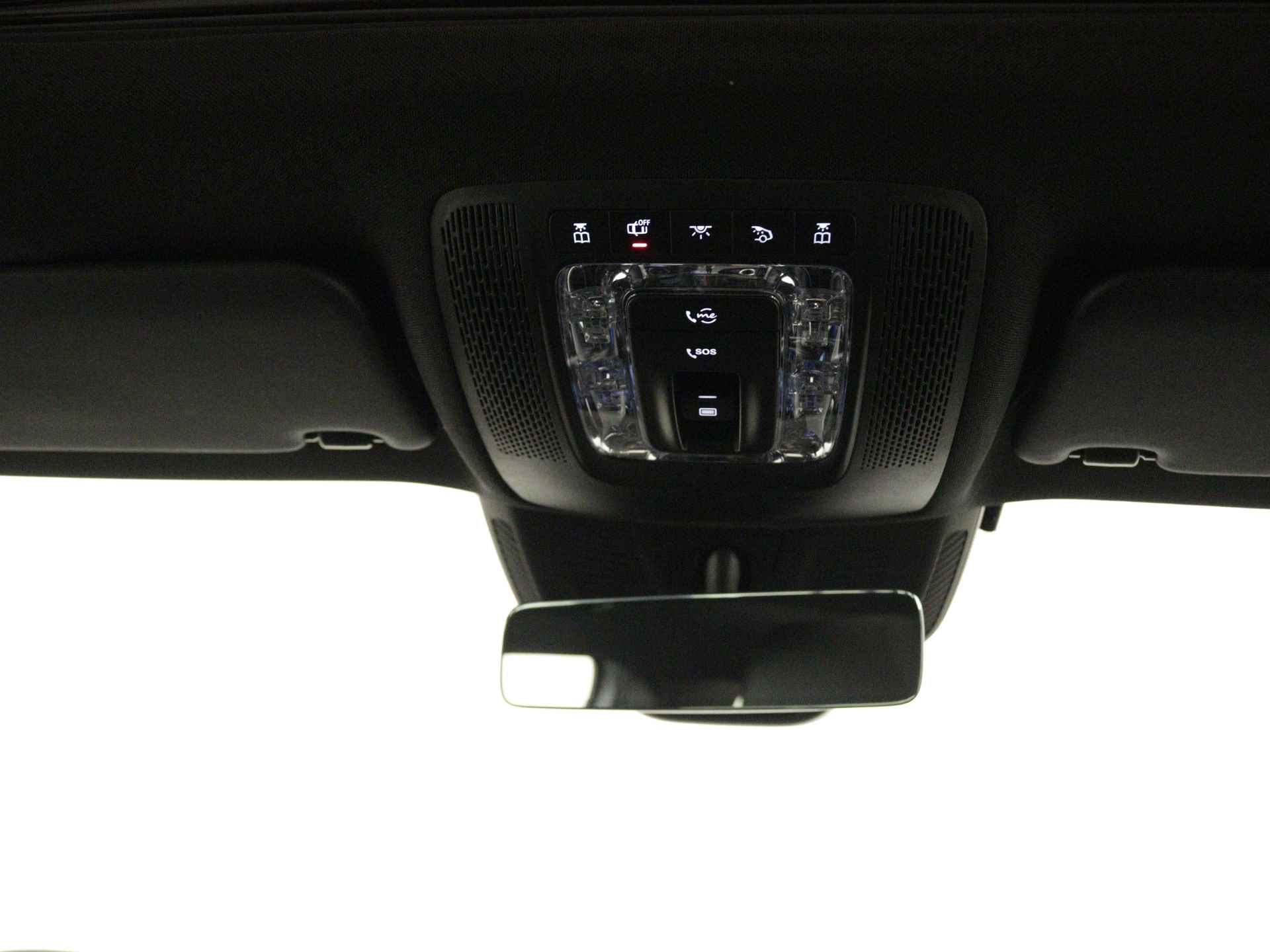 Mercedes-Benz GLB 180 Business Solution | Panoramadak | Parkeersensoren + Camera | Sfeerverlichting | Elektrische achterklep | Inclusief 24 maanden Mercedes-Benz Certified garantie voor Europa. - 32/44