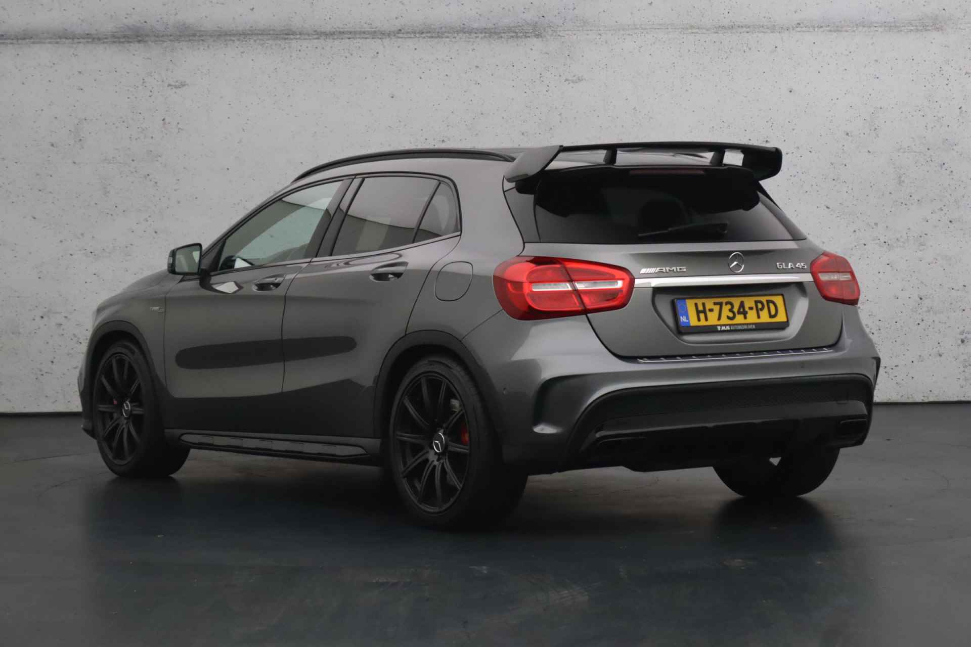 Mercedes-Benz GLA AMG 45 4MATIC Premium | Elektrisch glazen panoramadak | Lederen bekleding | LED - 8/32