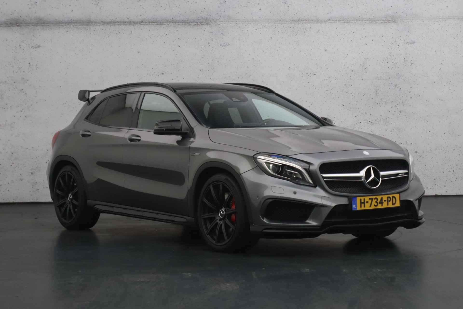 Mercedes-Benz GLA AMG 45 4MATIC Premium | Elektrisch glazen panoramadak | Lederen bekleding | LED - 26/32