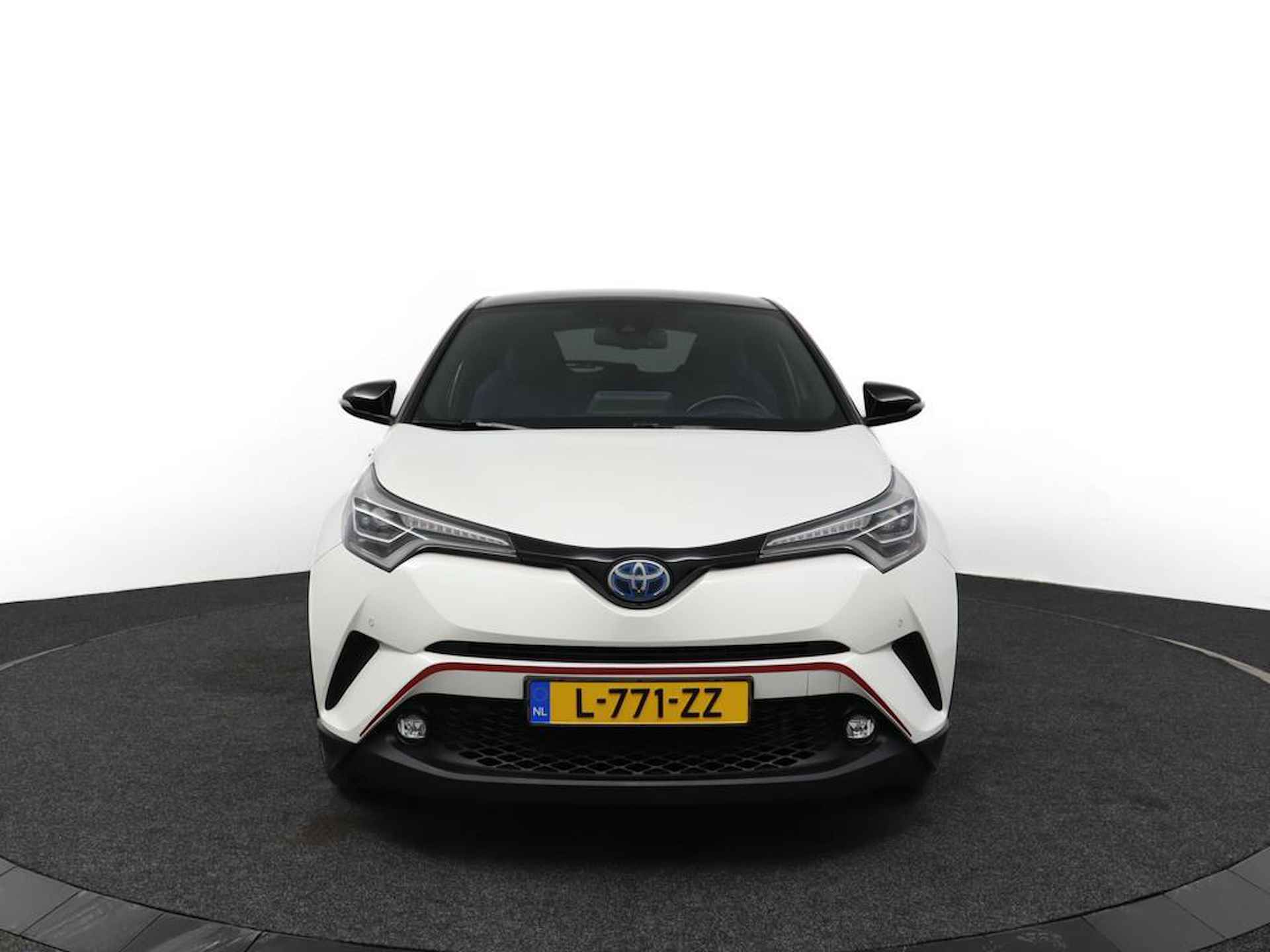 Toyota C-HR 1.8 Hybrid Executive | Trekhaak | Parkeersensoren | Camera | Stoelverwarming | Stuurwielverwarming | Climate Control | DAB+ Radio| - 16/54