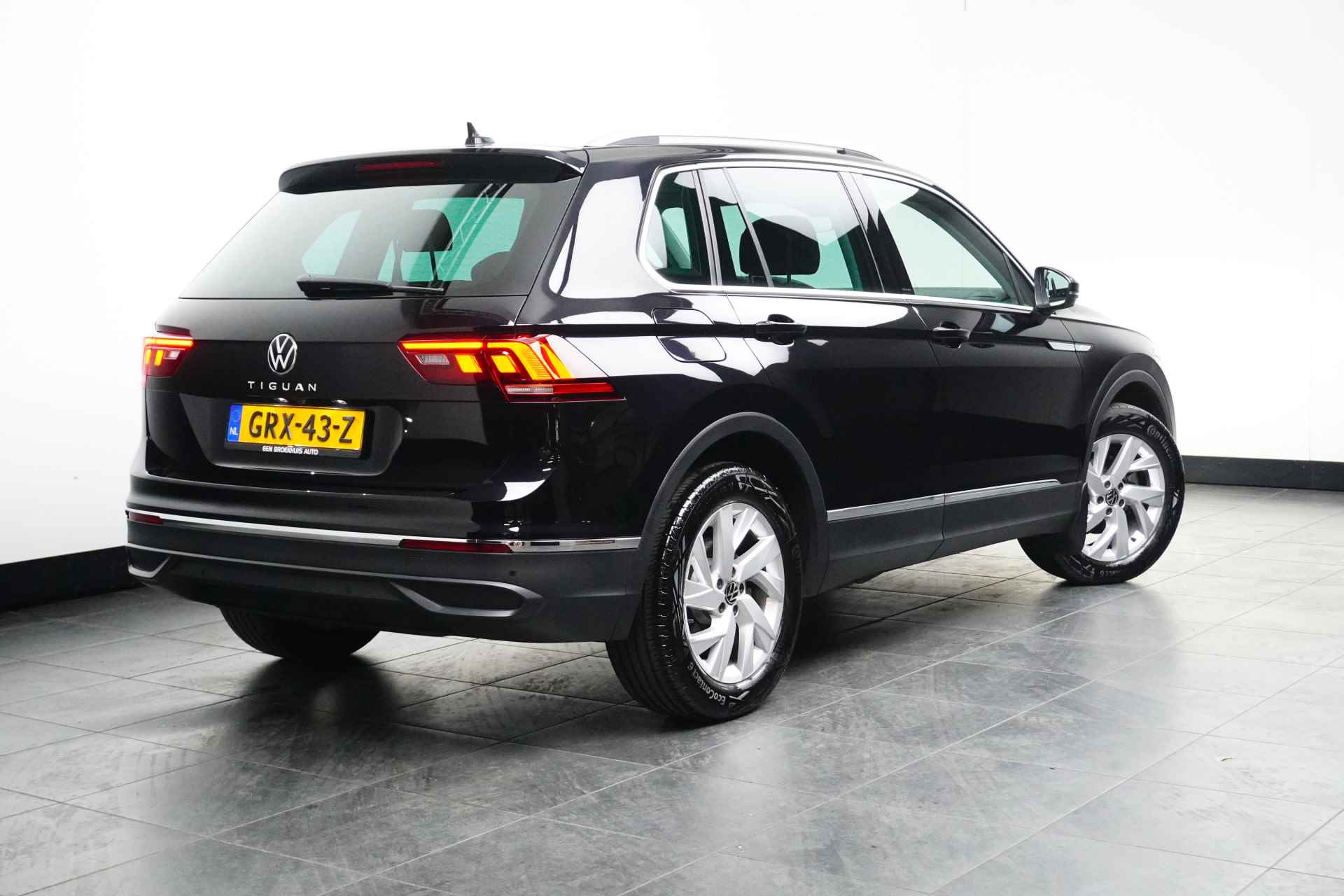 Volkswagen Tiguan 1.5 TSI 150 pk Life 7-DSG | Navi via app | Achteruitrijcamera | Cruise control adaptief | - 5/27