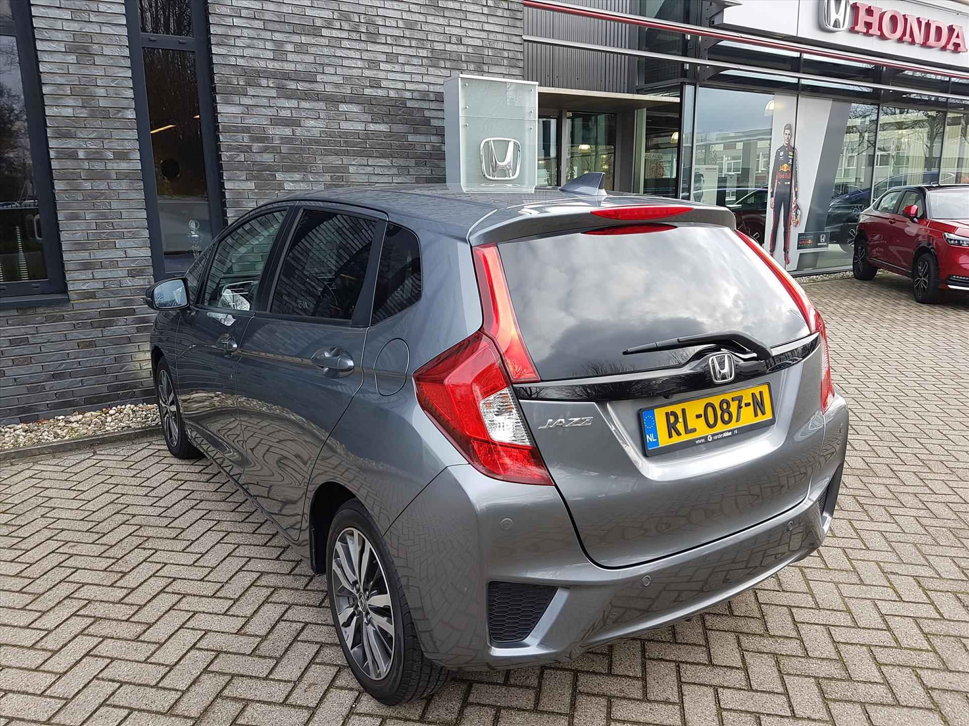 Honda Jazz 1.3 i-VTEC 102pk CVT Elegance + NAVI Rijklaarprijs 12 mnd garantie - 11/65