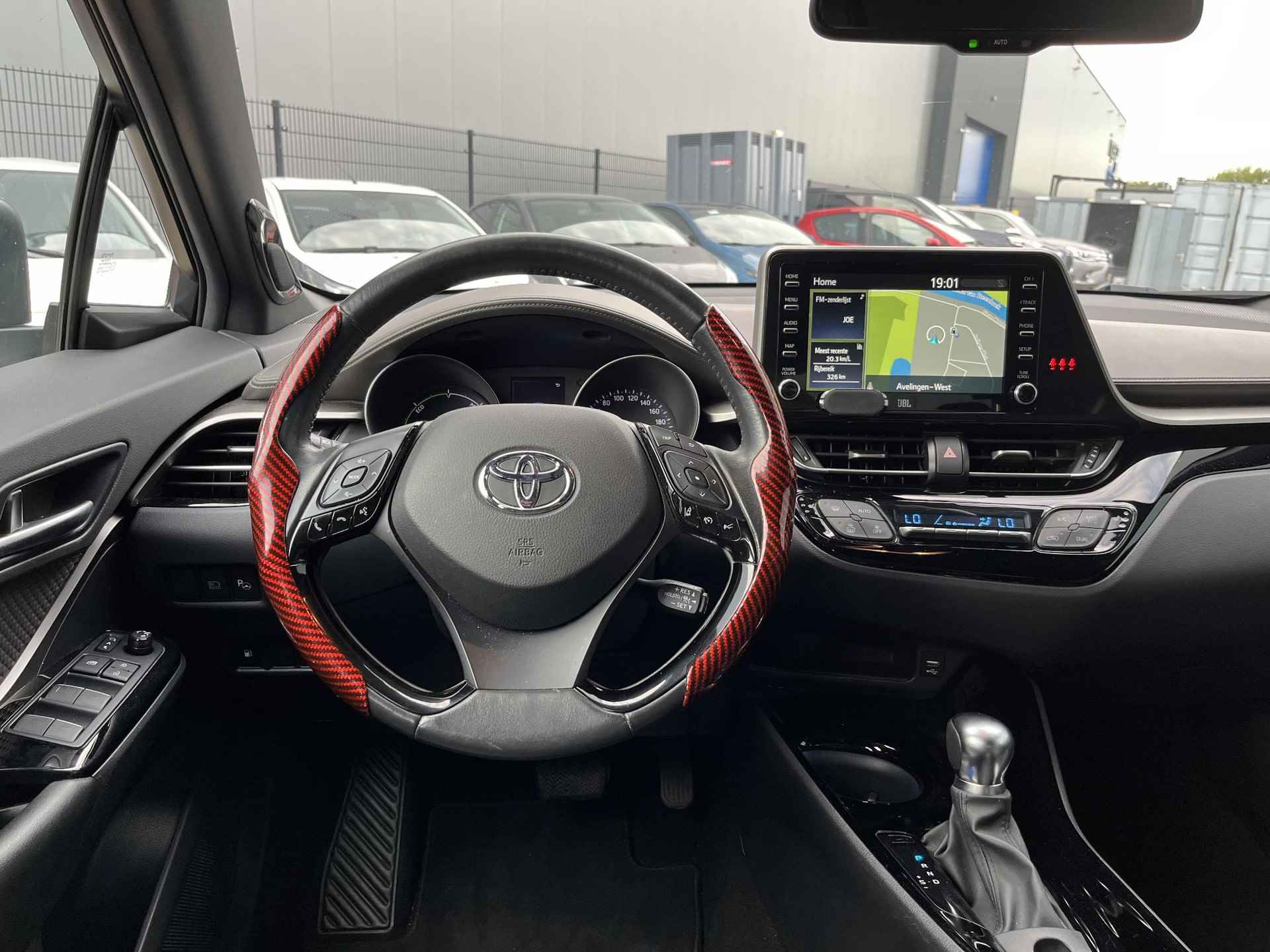 Toyota C-HR 2.0 Hybrid Launch Edition | JBL | Trekhaak | Navigatie | Leder | Nederlandse Auto | 10 JAAR GARANTIE | - 9/28