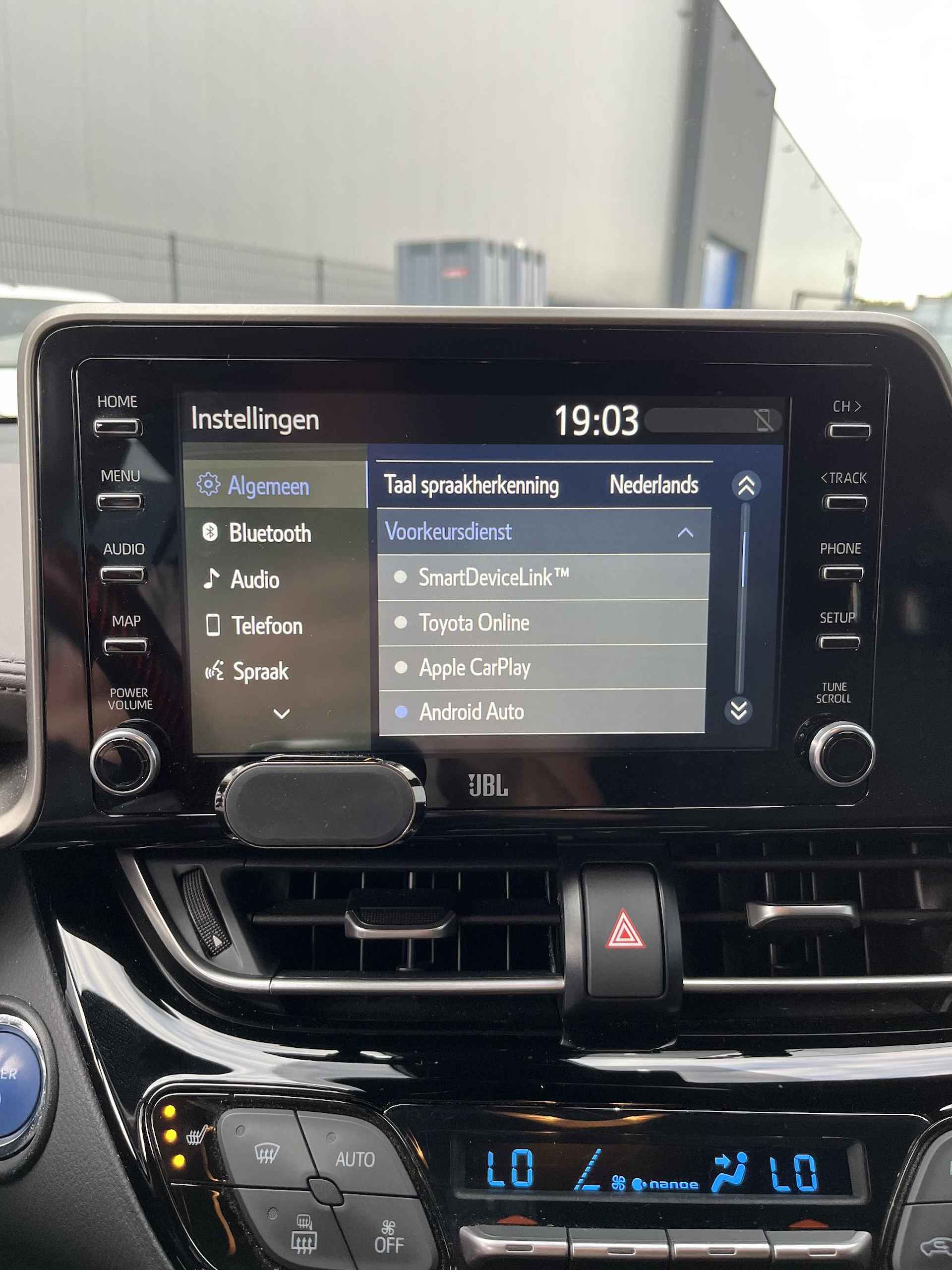 Toyota C-HR 2.0 Hybrid Launch Edition | JBL | Trekhaak | Navigatie | Leder | Nederlandse Auto | 10 JAAR GARANTIE | - 16/28