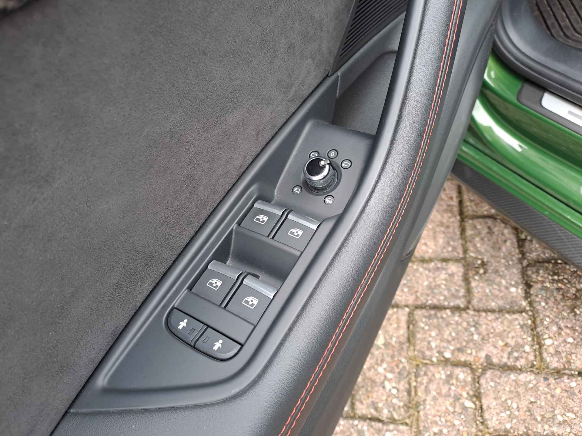 Audi RS4 Avant 2.9 TFSI Quattro Carbon | Leder | RS stoelen | B&O | Camera | Audi Sport Uitlaat | Trekhaak - 37/68
