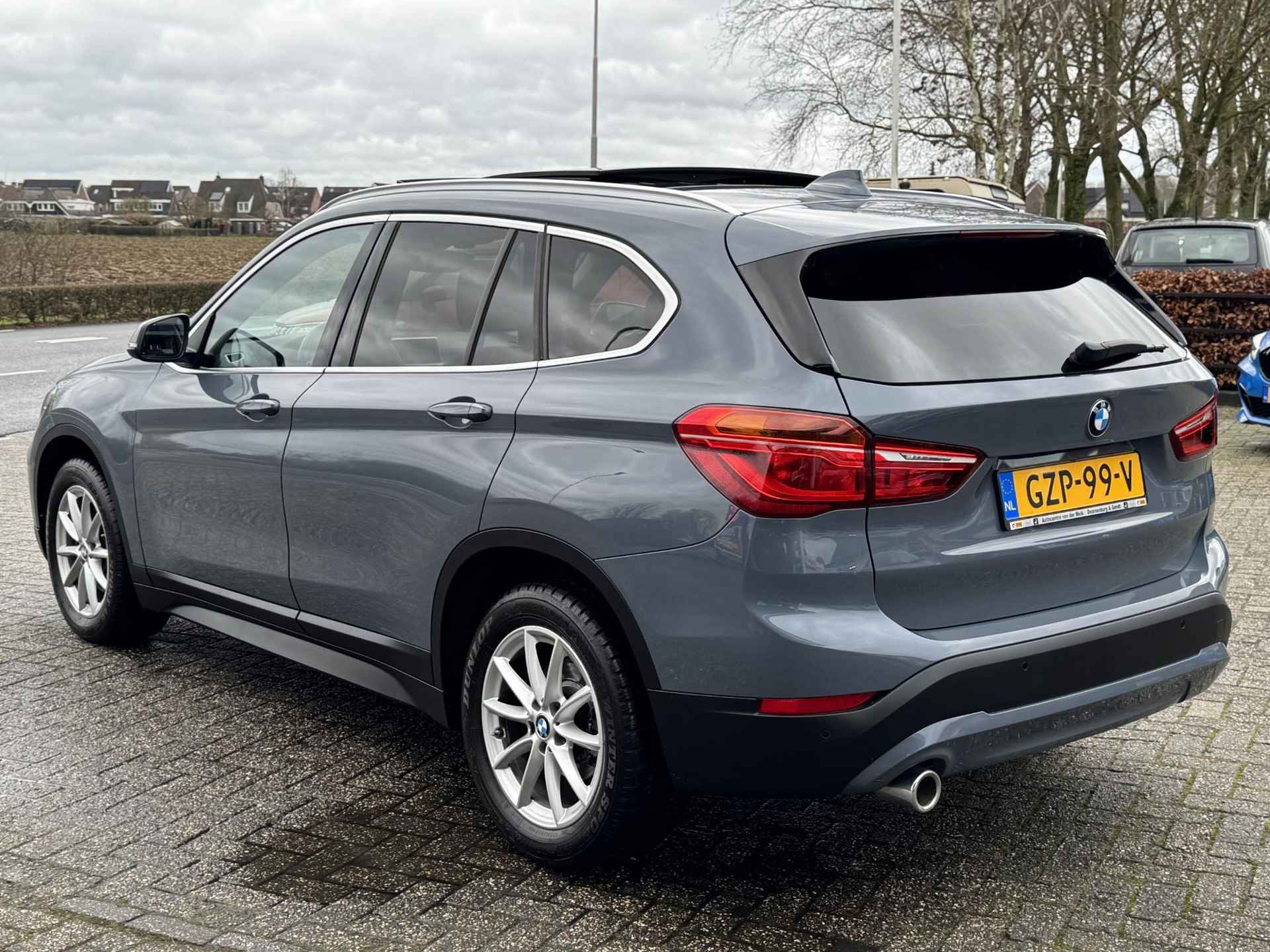 BMW X1 sDrive18i High Executive PANO | LEER | KLIMA | BOVAG!! - 4/33