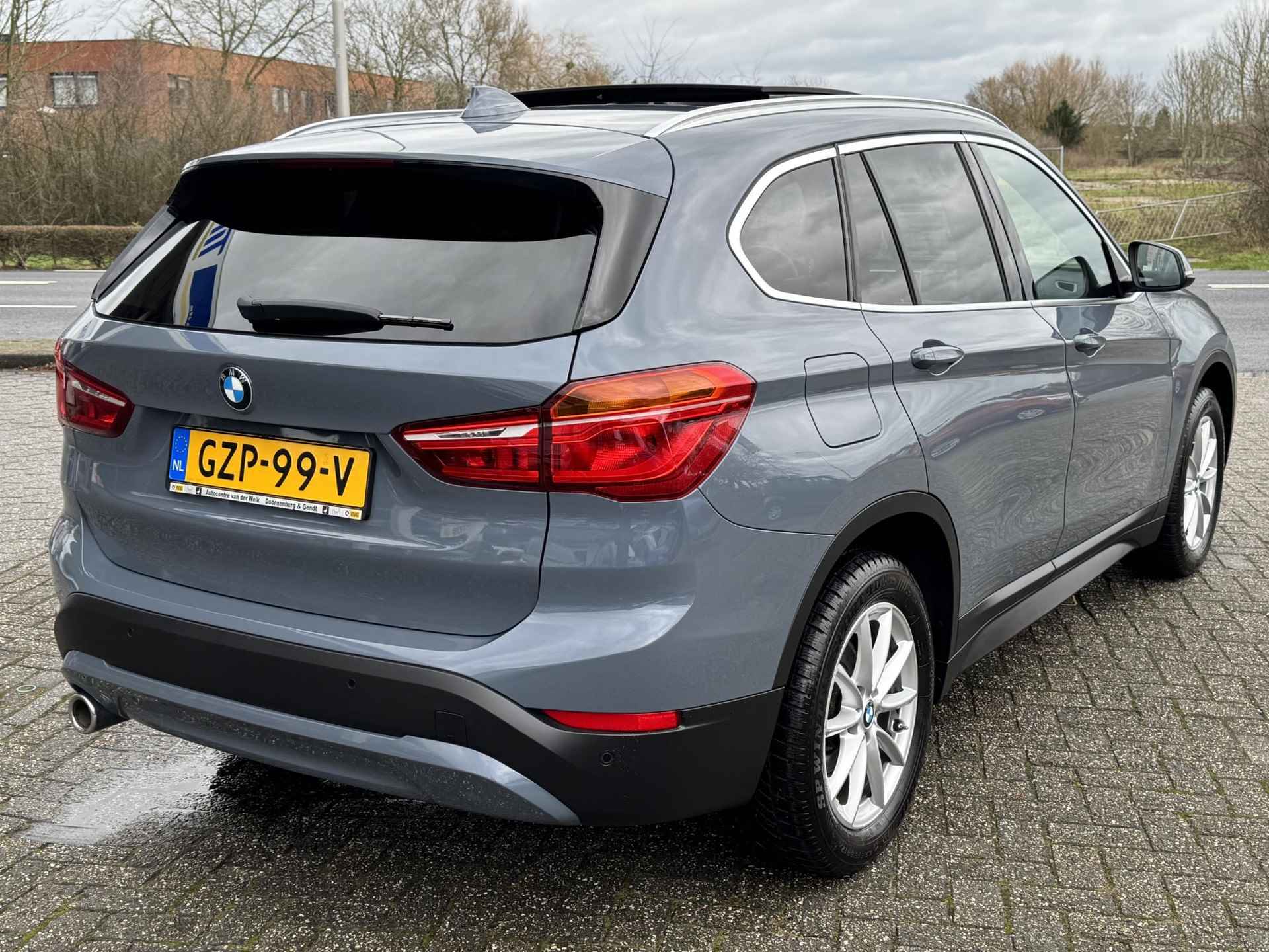 BMW X1 sDrive18i High Executive PANO | LEER | KLIMA | BOVAG!! - 6/33