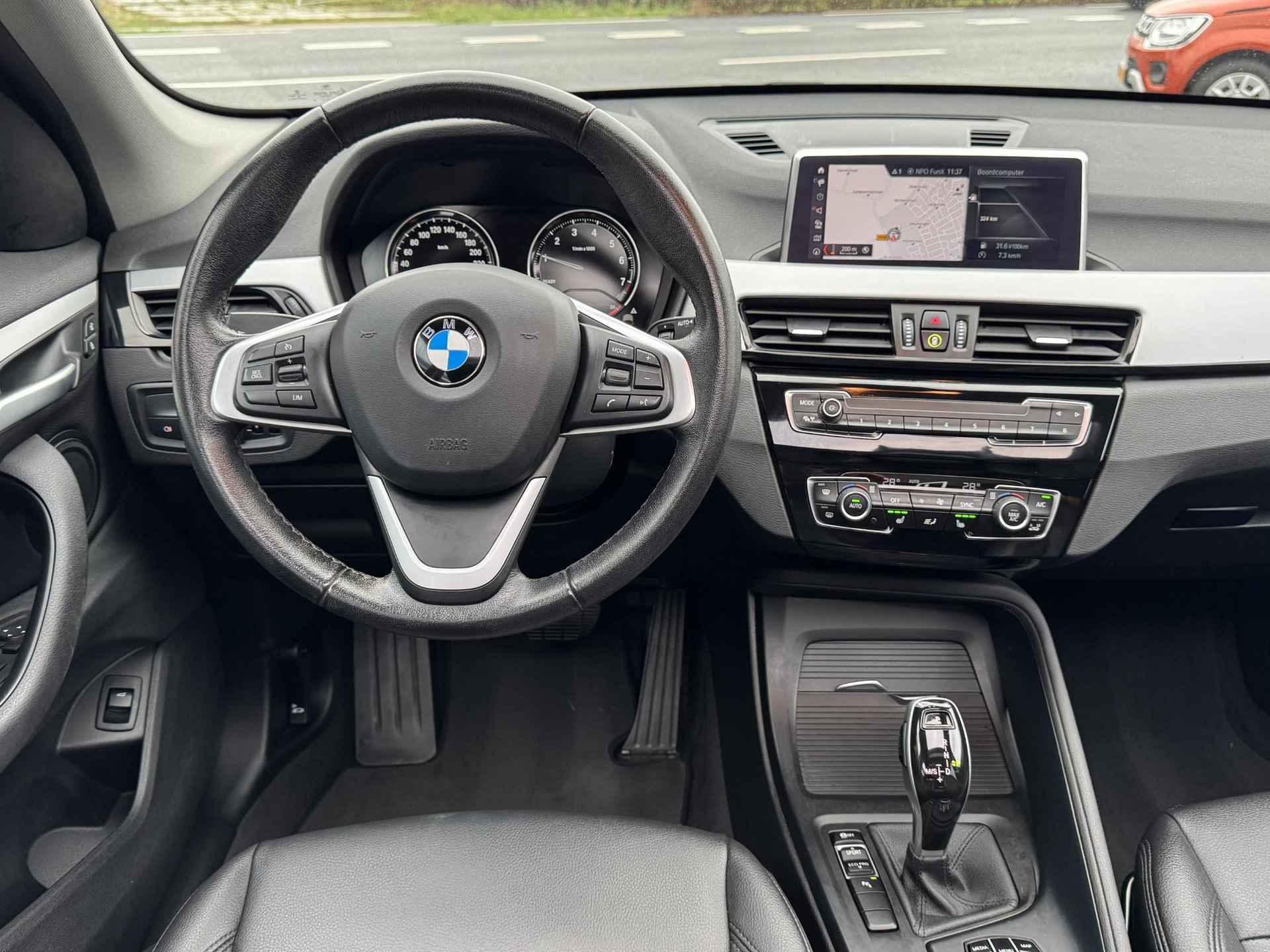 BMW X1 sDrive18i High Executive PANO | LEER | KLIMA | BOVAG!! - 25/33