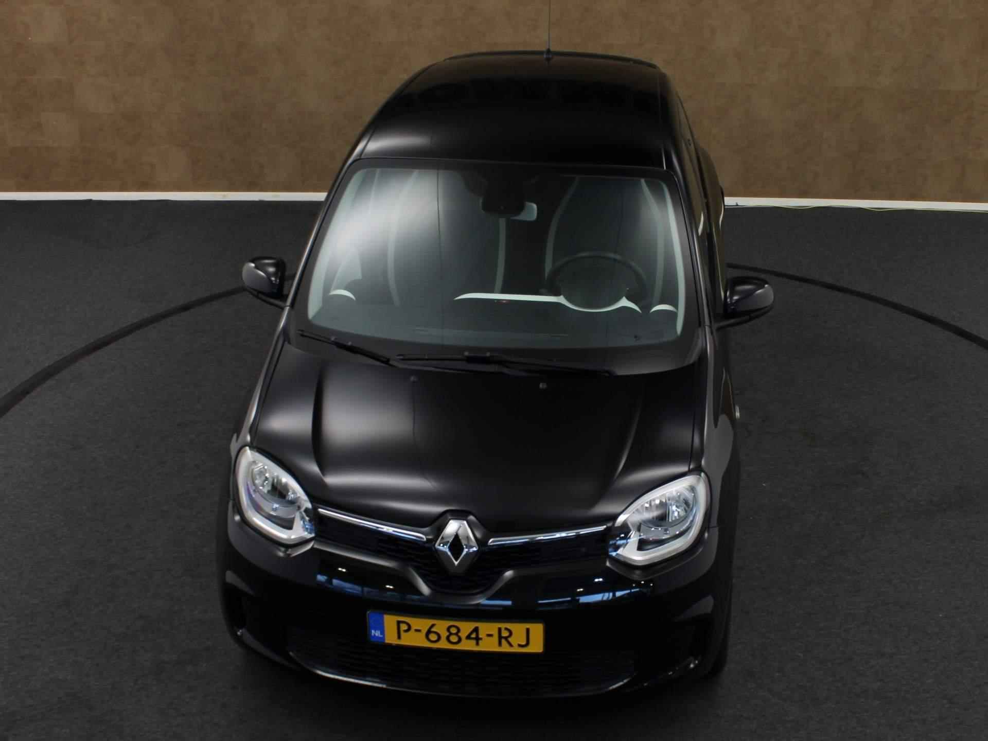 Renault Twingo Z.E. R80 Collection  - ORIGINEEL NEDERLANDSE AUTO - 60 KW - CLIMATE CONTROL - VOORSTOELEN VERWARMD - NAVIGATIE - BLUETOOTH - LICHT/ REGENSENSOR - ELEKTRISCHE RAMEN VOOR - CENTRALE VERGRENDELING MET AFSTANDSBEDIENING - 11/35