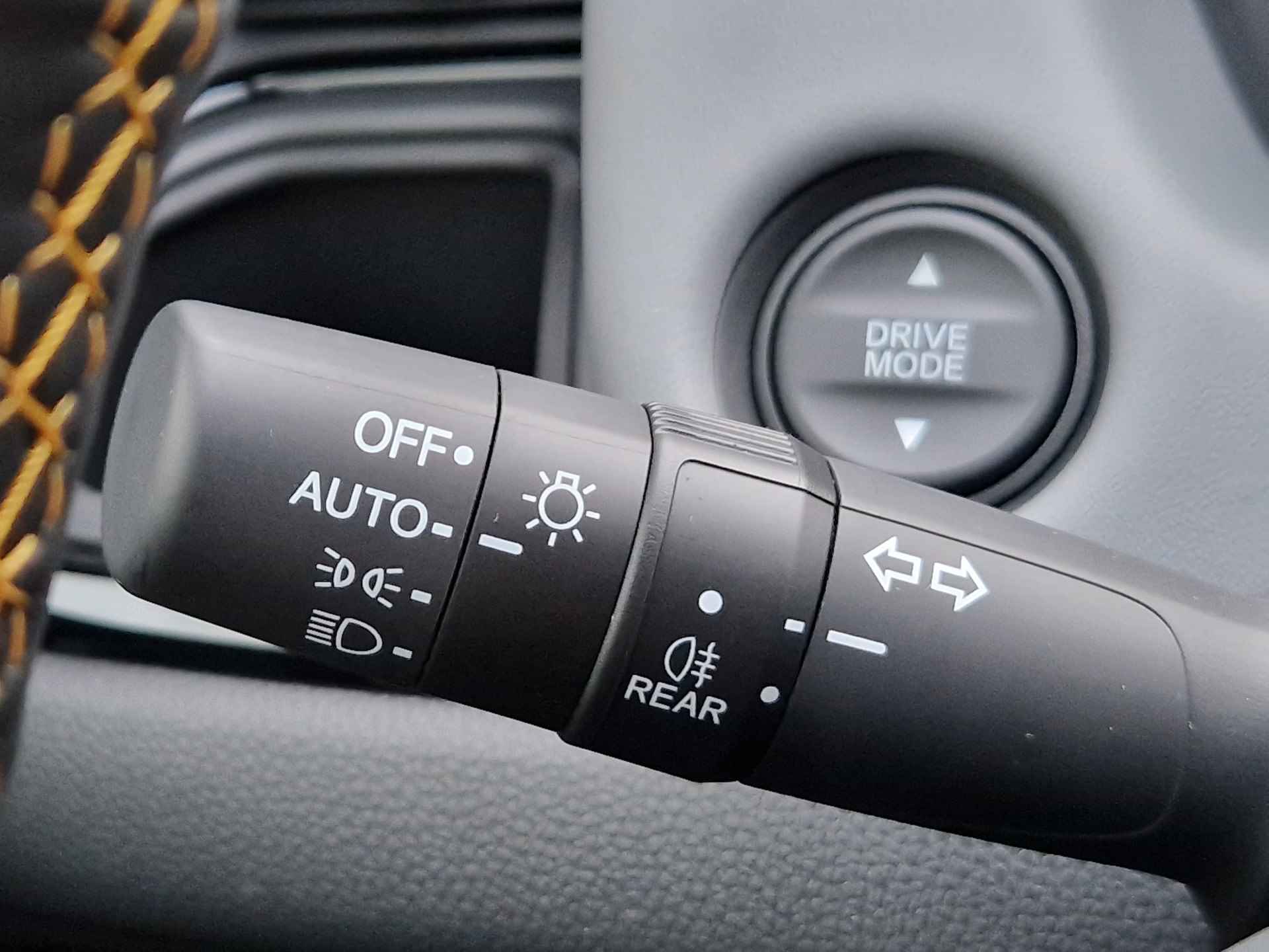 Honda Jazz 1.5 e:HEV Advance Sport Navigatie, Parkeersensoren V+A, Apple/Android , All-in Rijklaarprijs - 20/28