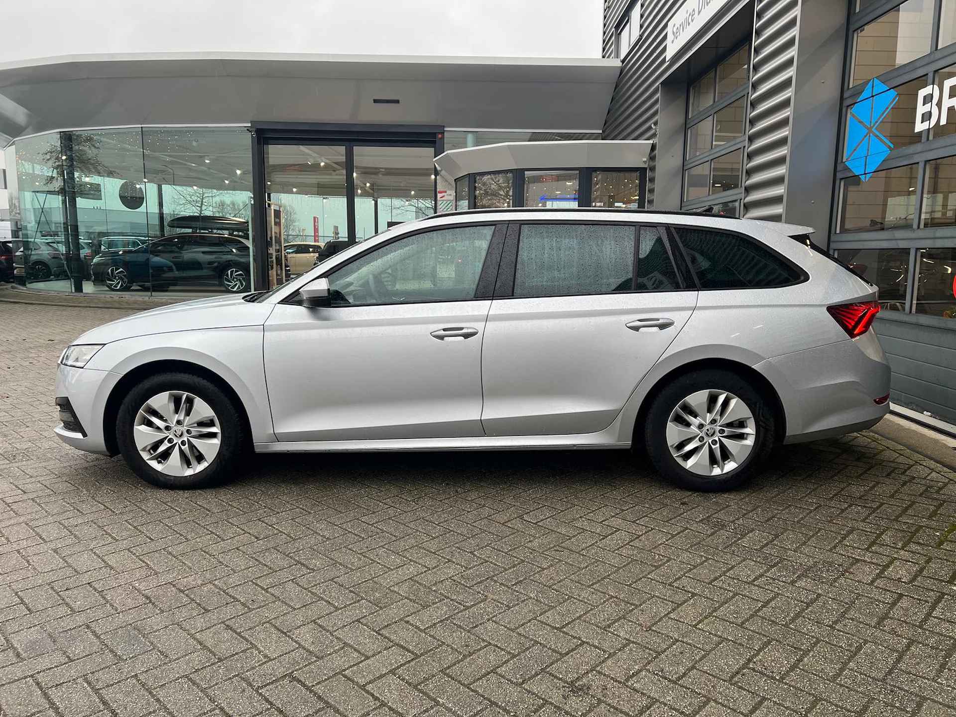 Škoda Octavia Combi 1.0 TSI 110 pk Business Edition | Trekhaak wegklapbaar | Navigatie | Elektrische achterklep | - 6/40