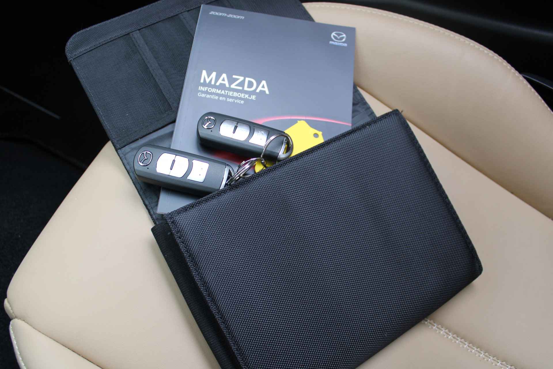 Mazda MX-5 1.5 SkyActiv-G 132PK Chairo | Leer | 16" LM | Airco | Navi | PDC | - 28/28