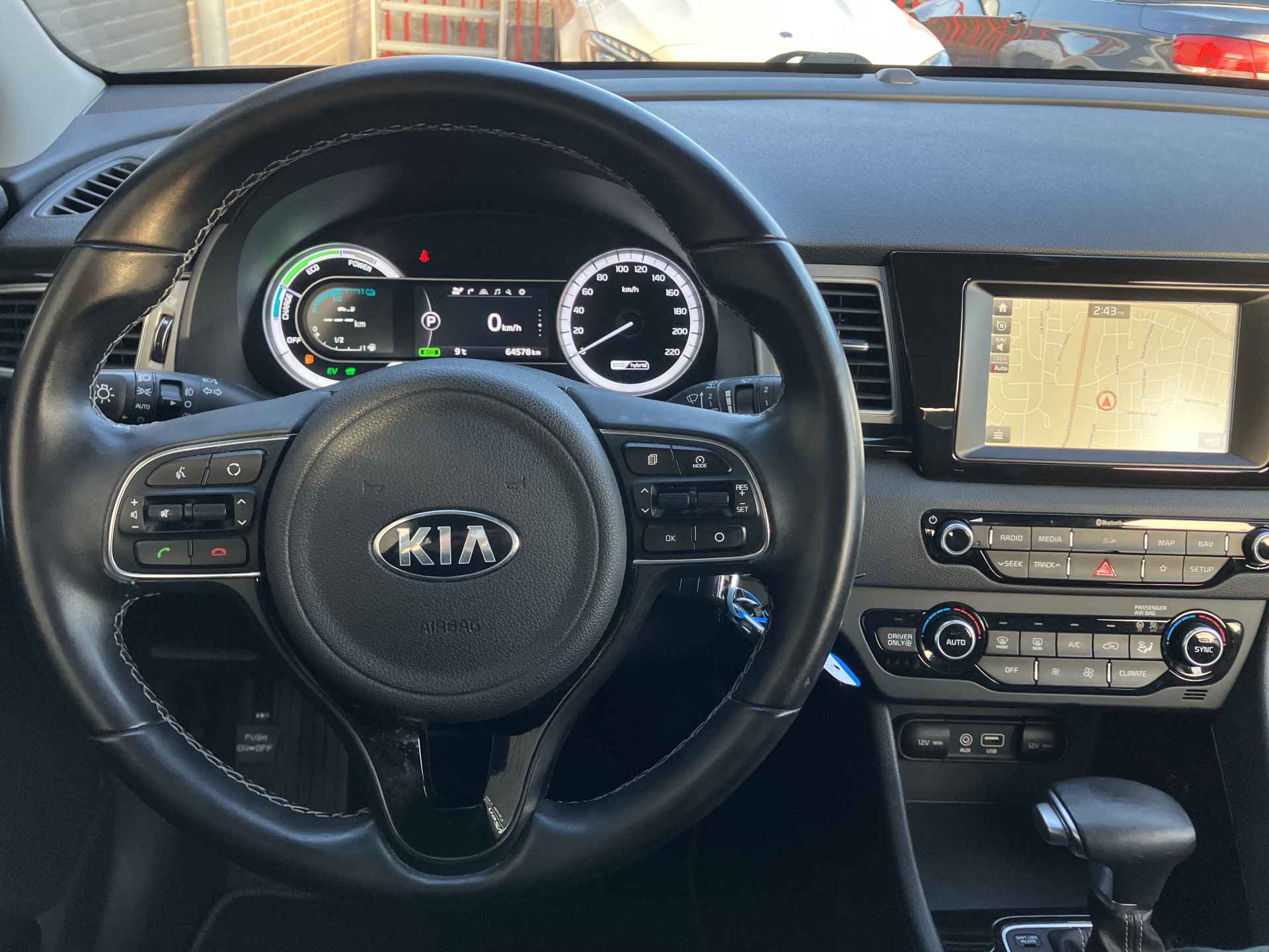 Kia Niro 1.6 GDi Hybrid DynamicLine 140 pk AUT. | 1e eigenaar | navigatie | trekhaak | camera | apple carplay | 64.000 KM - 22/38