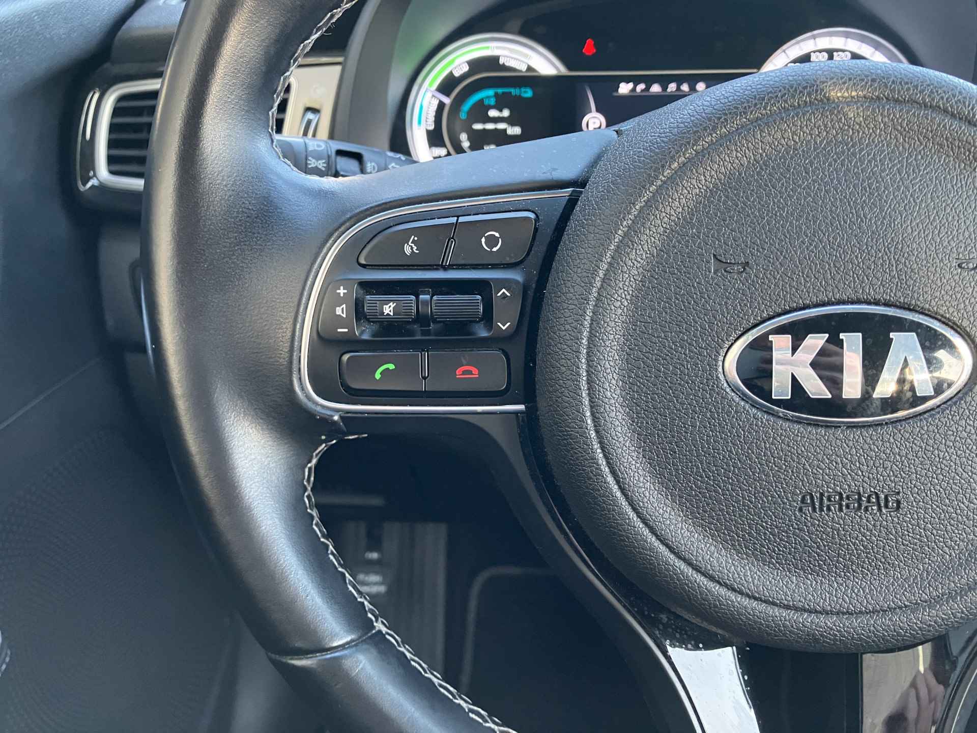 Kia Niro 1.6 GDi Hybrid DynamicLine 140 pk AUT. | 1e eigenaar | navigatie | trekhaak | camera | apple carplay | 64.000 KM - 24/38