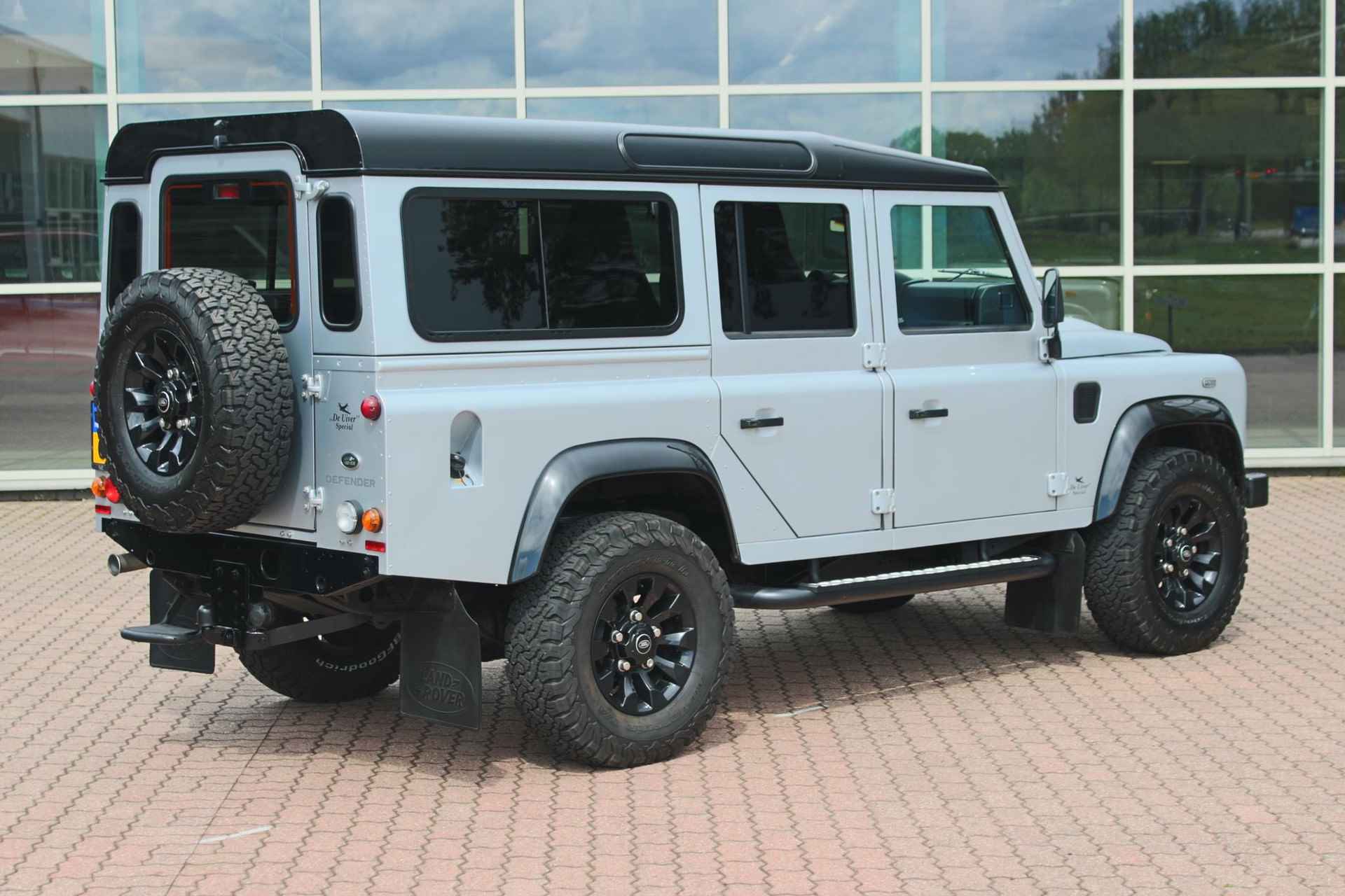 Land Rover Defender 2.2 D SW 110" Eastnor De Uiver Special 7-seater - 11/36