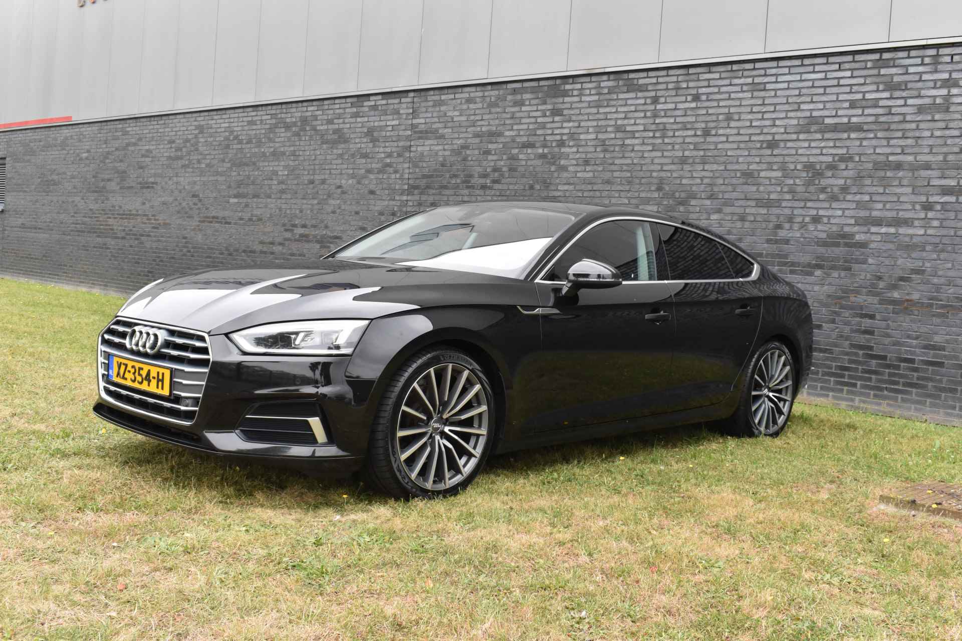 Audi A5 Sportback 2.0 TDI Sport Pro Line euro 6 Distributieriem, 4 nieuwe banden net vervangen. Prijs is inclusief btw, nieuwe apk bij aflevering - 11/54