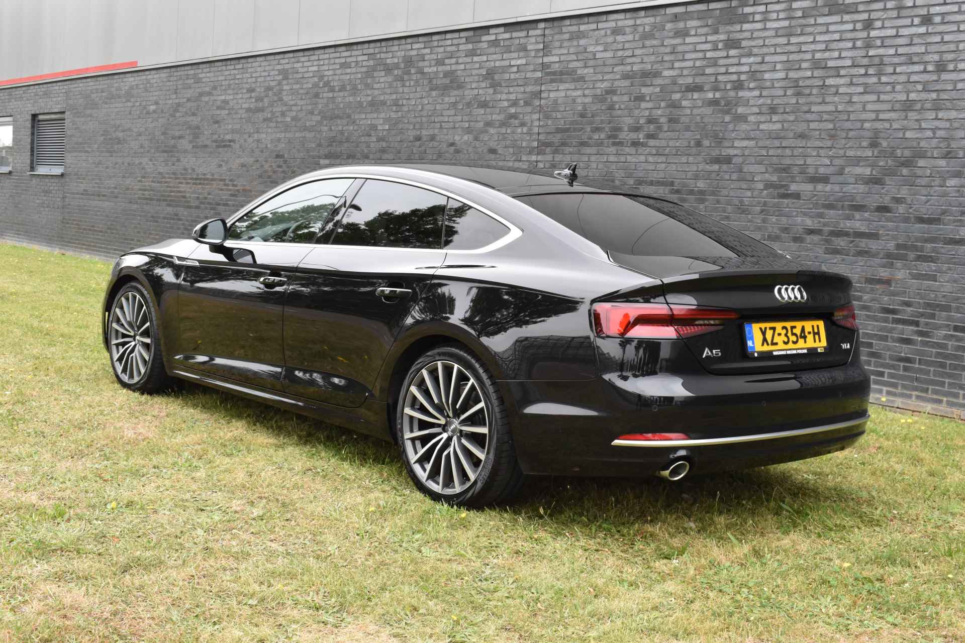 Audi A5 Sportback 2.0 TDI Sport Pro Line euro 6 Distributieriem, 4 nieuwe banden net vervangen. Prijs is inclusief btw, nieuwe apk bij aflevering - 13/54