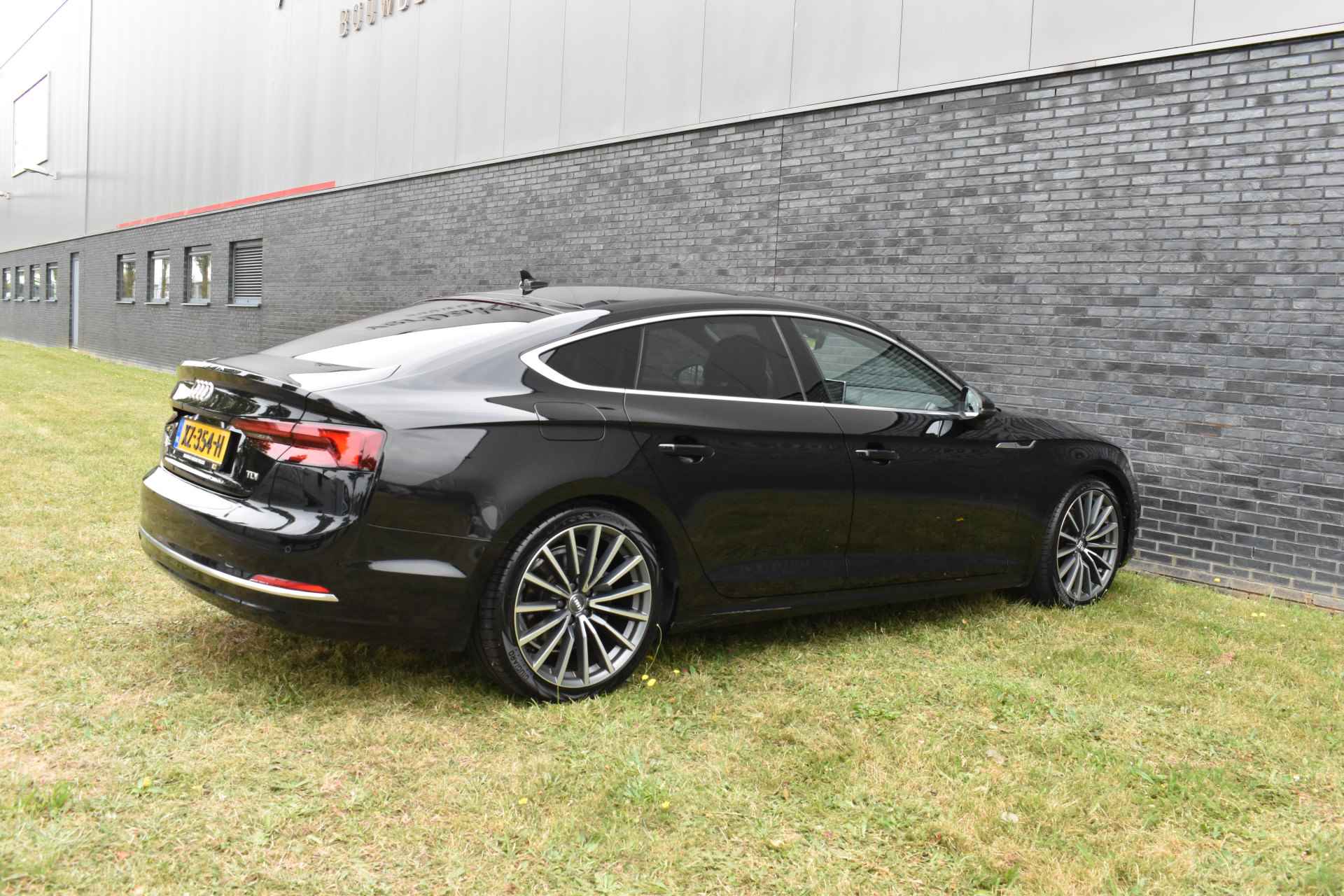 Audi A5 Sportback 2.0 TDI Sport Pro Line euro 6 Distributieriem, 4 nieuwe banden net vervangen. Prijs is inclusief btw, nieuwe apk bij aflevering - 21/54