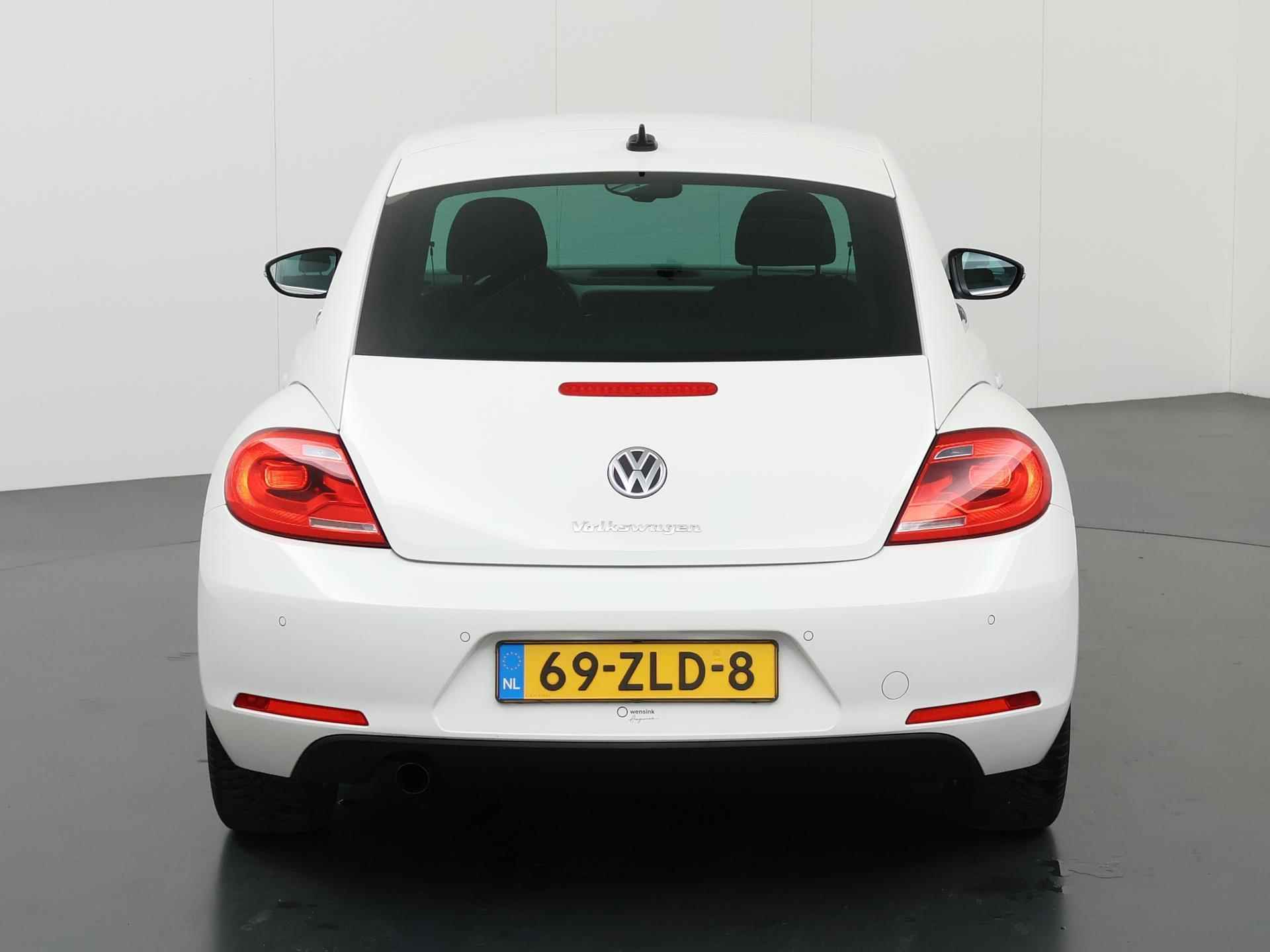 Volkswagen Beetle 1.2 TSI Design | Navigatie | Bi-xenon | Keyless Go | Fender Sound | Cruise Control | Parkeersensoren | Climate Control | - 5/36