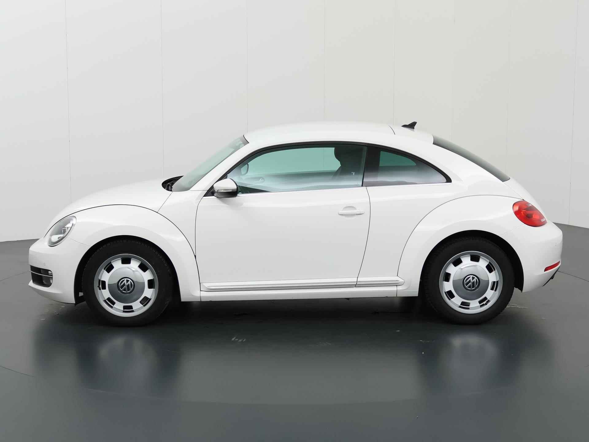 Volkswagen Beetle 1.2 TSI Design | Navigatie | Bi-xenon | Keyless Go | Fender Sound | Cruise Control | Parkeersensoren | Climate Control | - 6/36