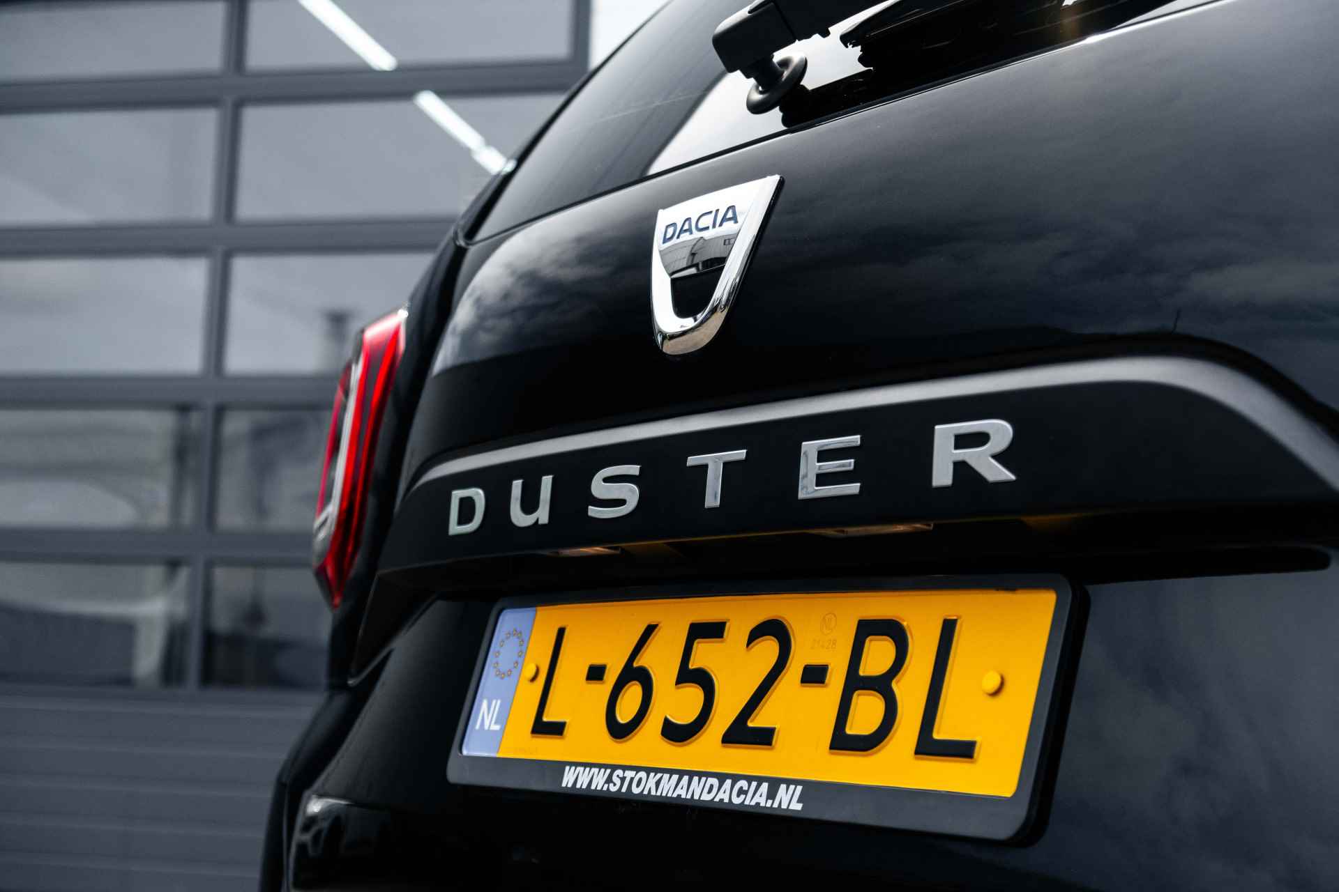 Dacia Duster 1.0 TCe Bi-Fuel Comfort | Trekhaak | Pack Look | Parkeersensoren achter | - 26/42
