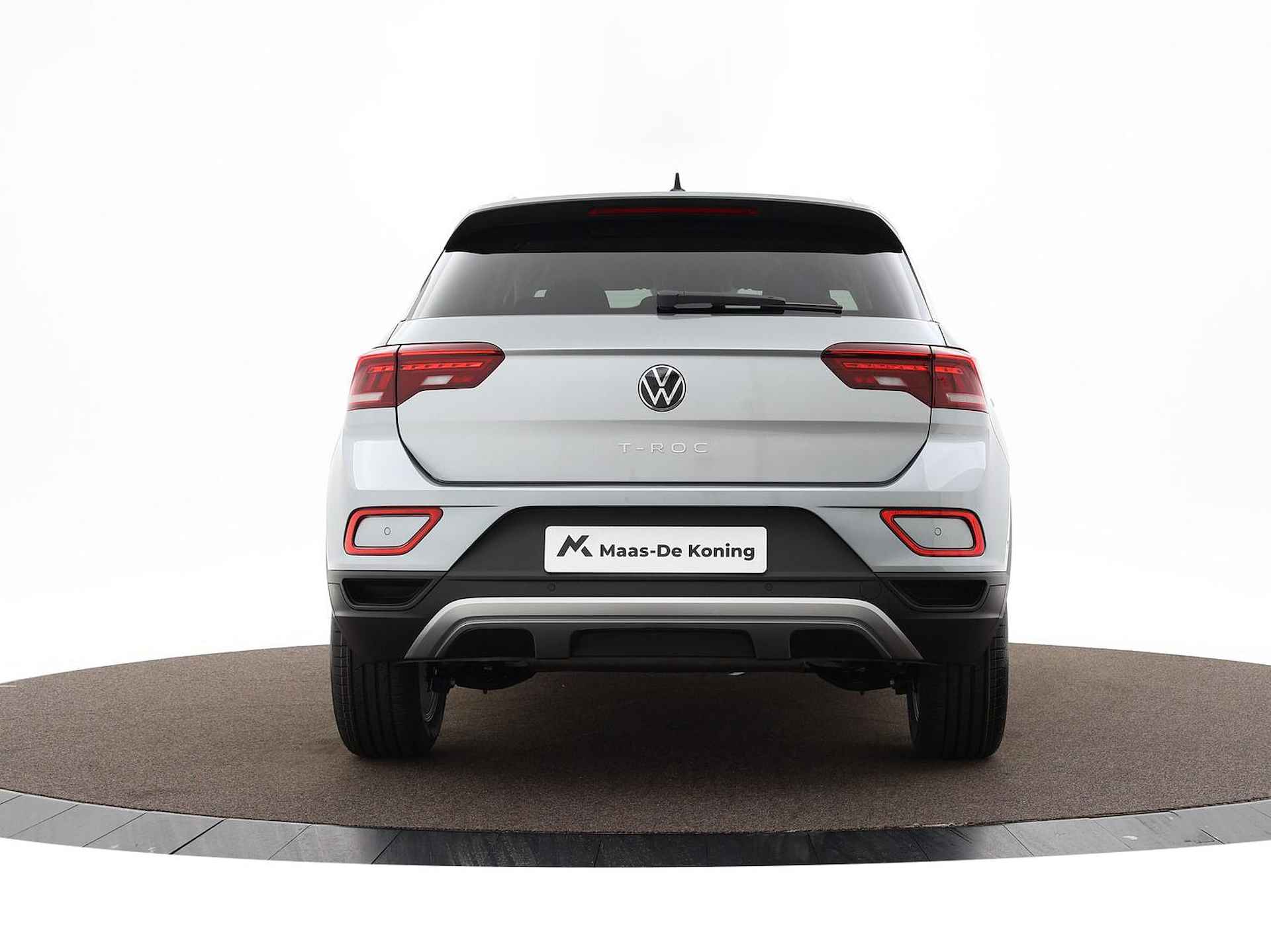 Volkswagen T-Roc Life Edition 1.0  TSI 116 pk 6 versn. Hand ·  Airconditioning automatisch, 2-zone (climatronic) · Privatelease €,-398 per maand · incl. inruilvoordeel · - 33/41