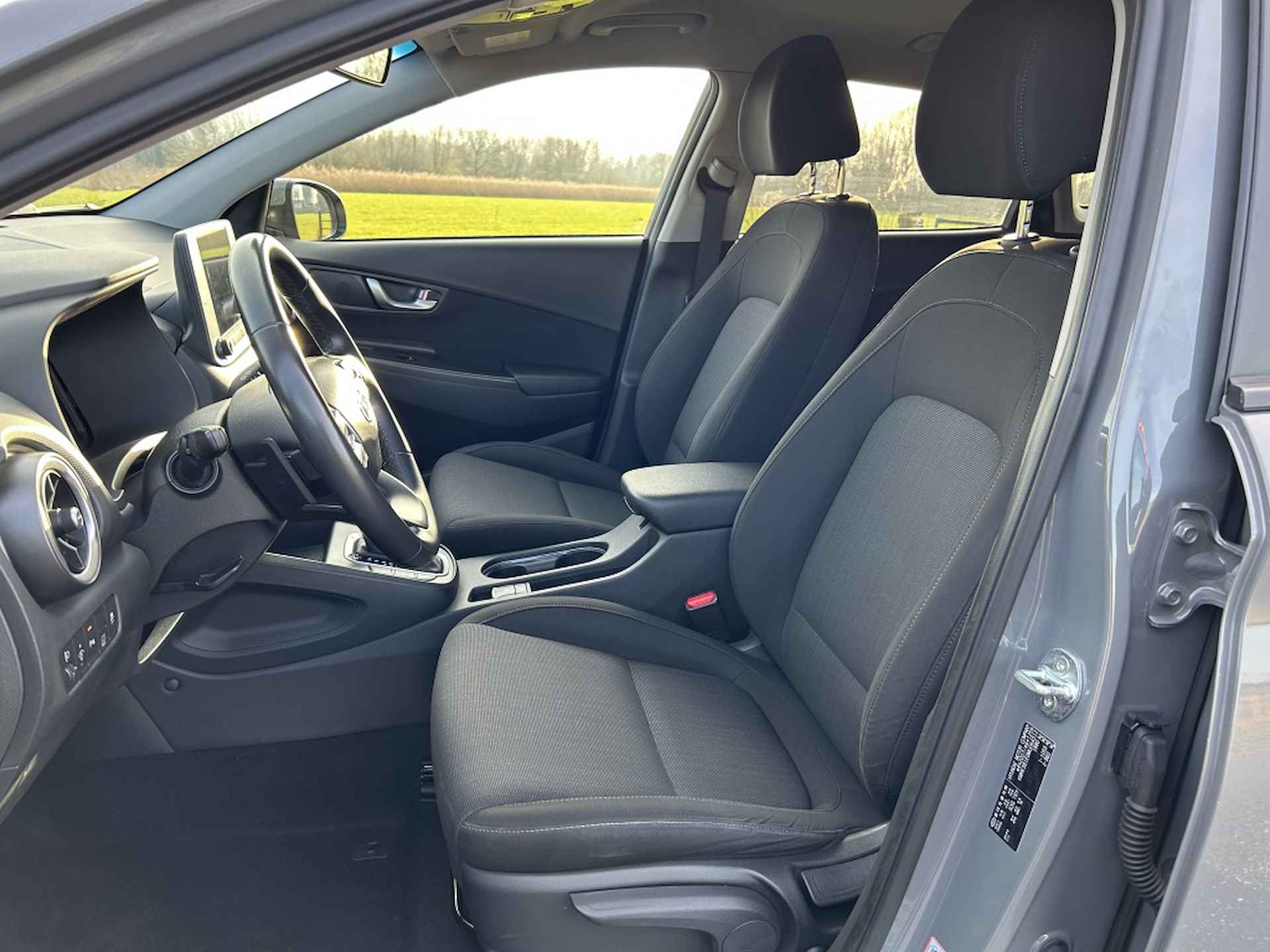 Hyundai Kona 1.6 GDI HEV Comfort, Automaat, Rijklaar-Prijs - 27/36