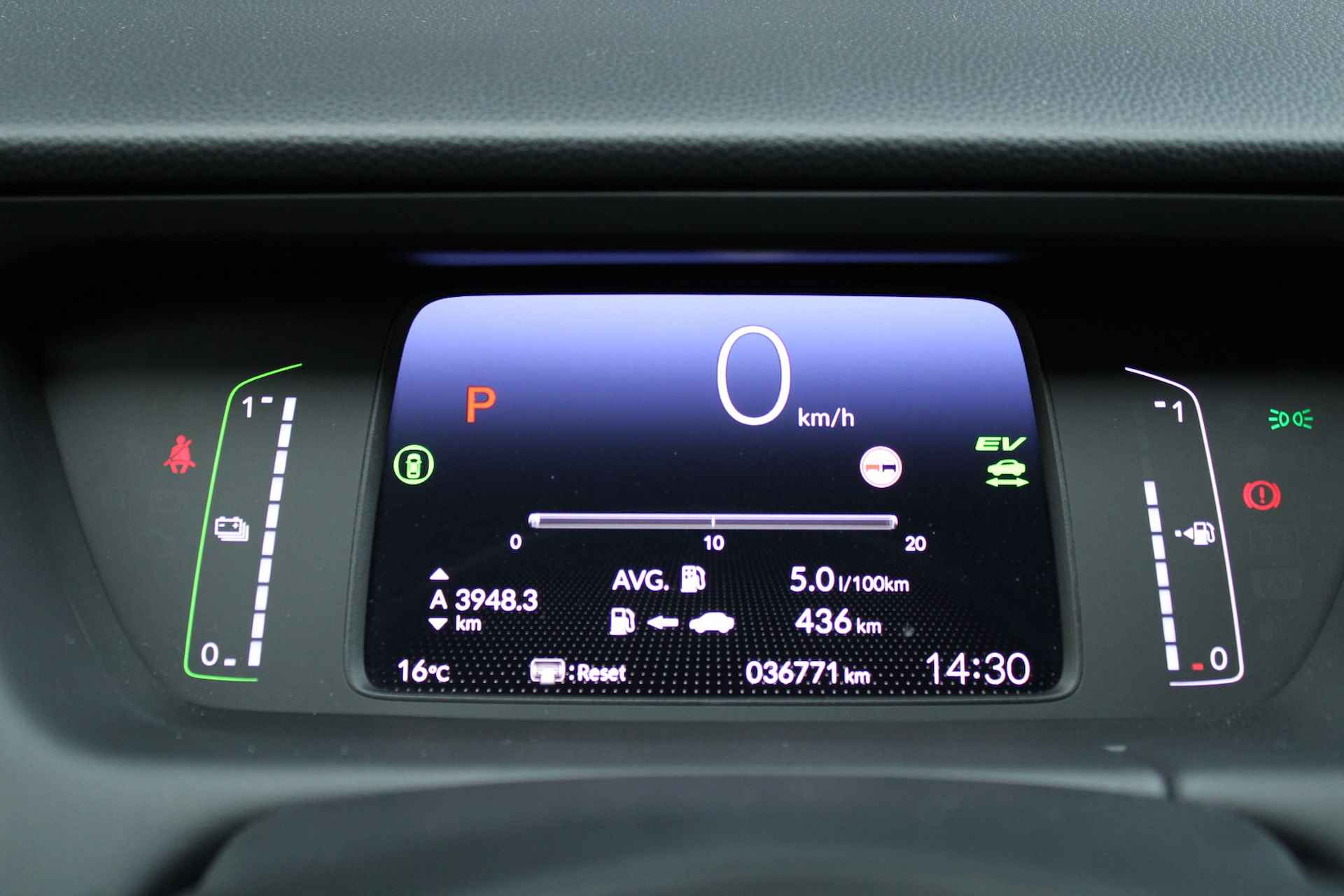 Honda Jazz 1.5 e:Hev 109pk Hybrid Automaat Elegance Carplay Navigatie Parkeersensoren Led - 31/34