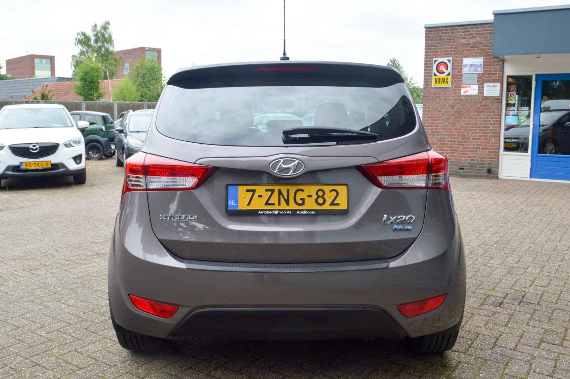 Hyundai Ix20 1.4i Go! | Navigatie | Airco | NAP - 25/34