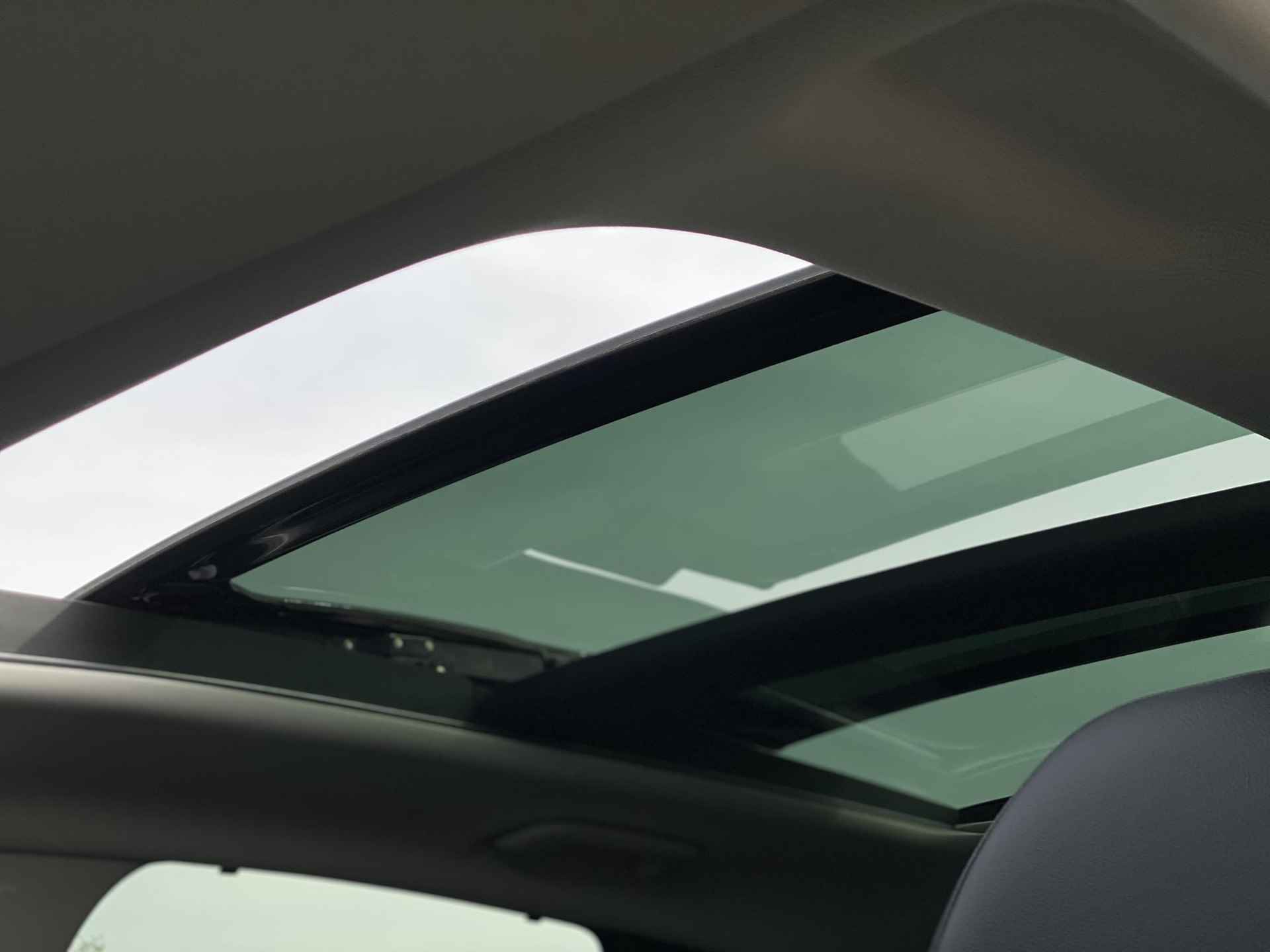 Hyundai Tucson 1.6 T-GDI HEV Premium Sky || Panoramische schuif-kanteldak| Lederen bekleding | Navigatie & Camera |Blind-spot View Monitor || - 28/38