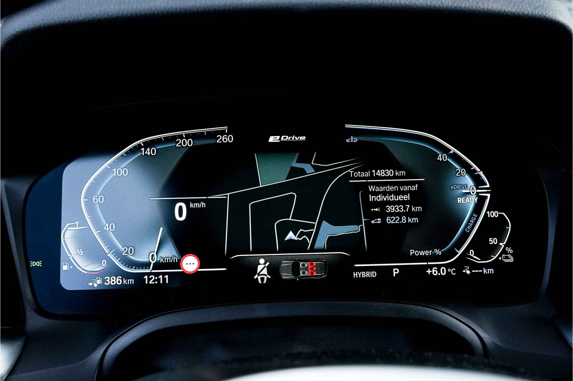 BMW 3 Serie Touring 330e | M Sport | Navigatie | Live Cockpit | Camera - 24/41