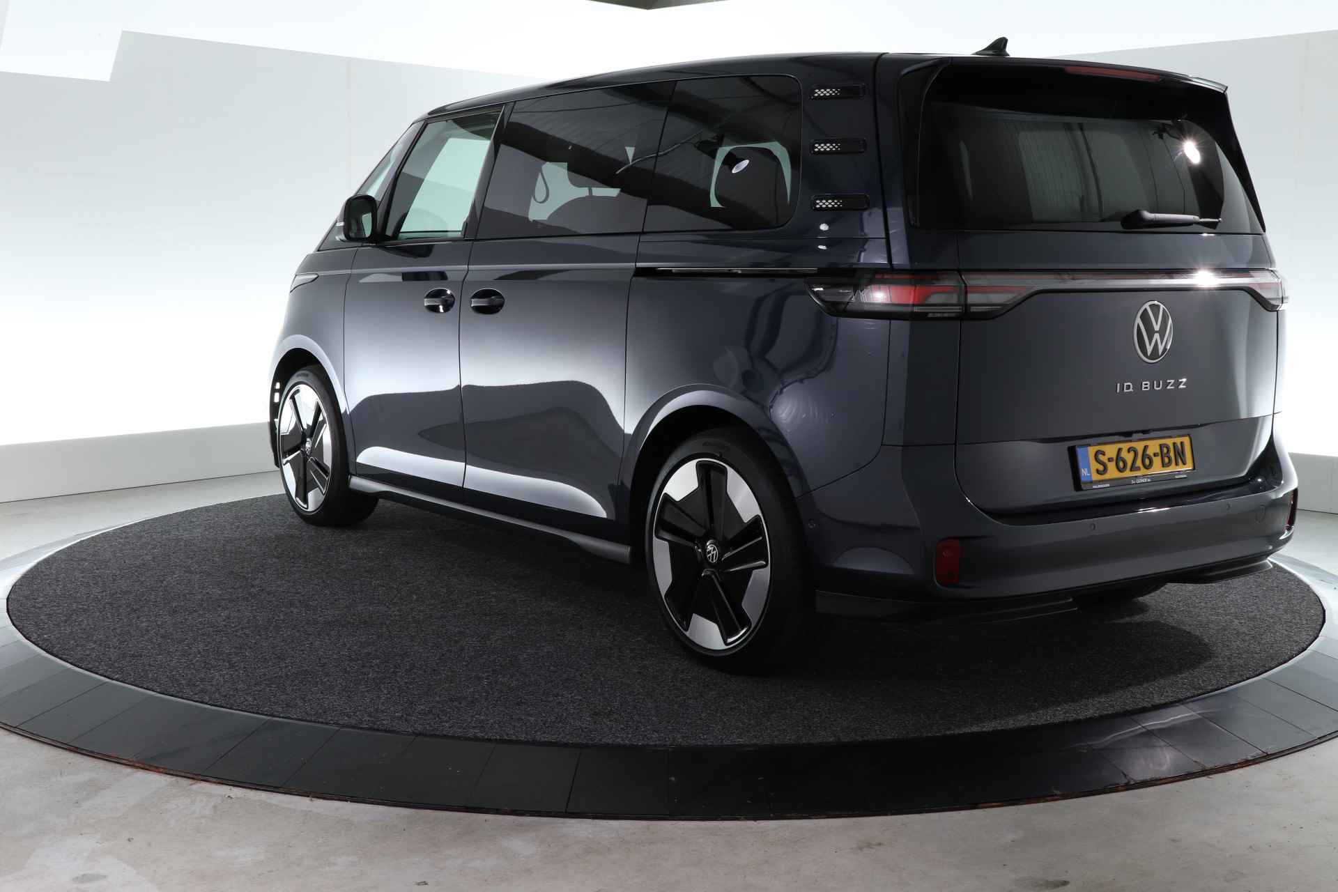 Volkswagen ID. Buzz 1st Max 77kWh / ALL-IN PRIJS / TREKHAAK / VEEL LUXE / - 4/38